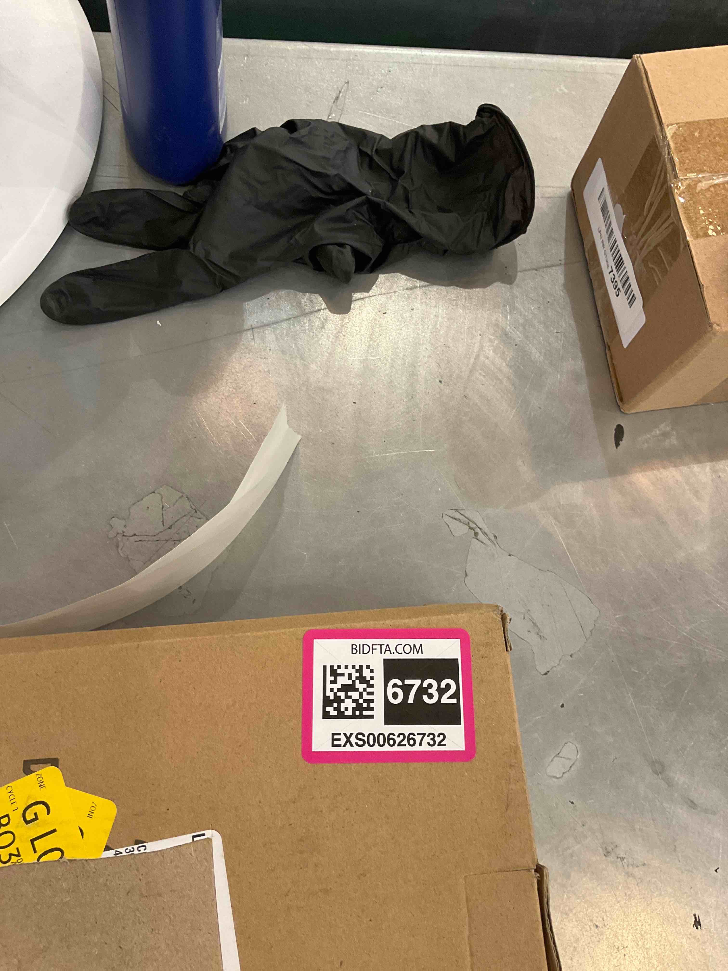 https://s3.amazonaws.com/lotting-images-prod/bidfta/EXS00626732_1695059636770.jpeg