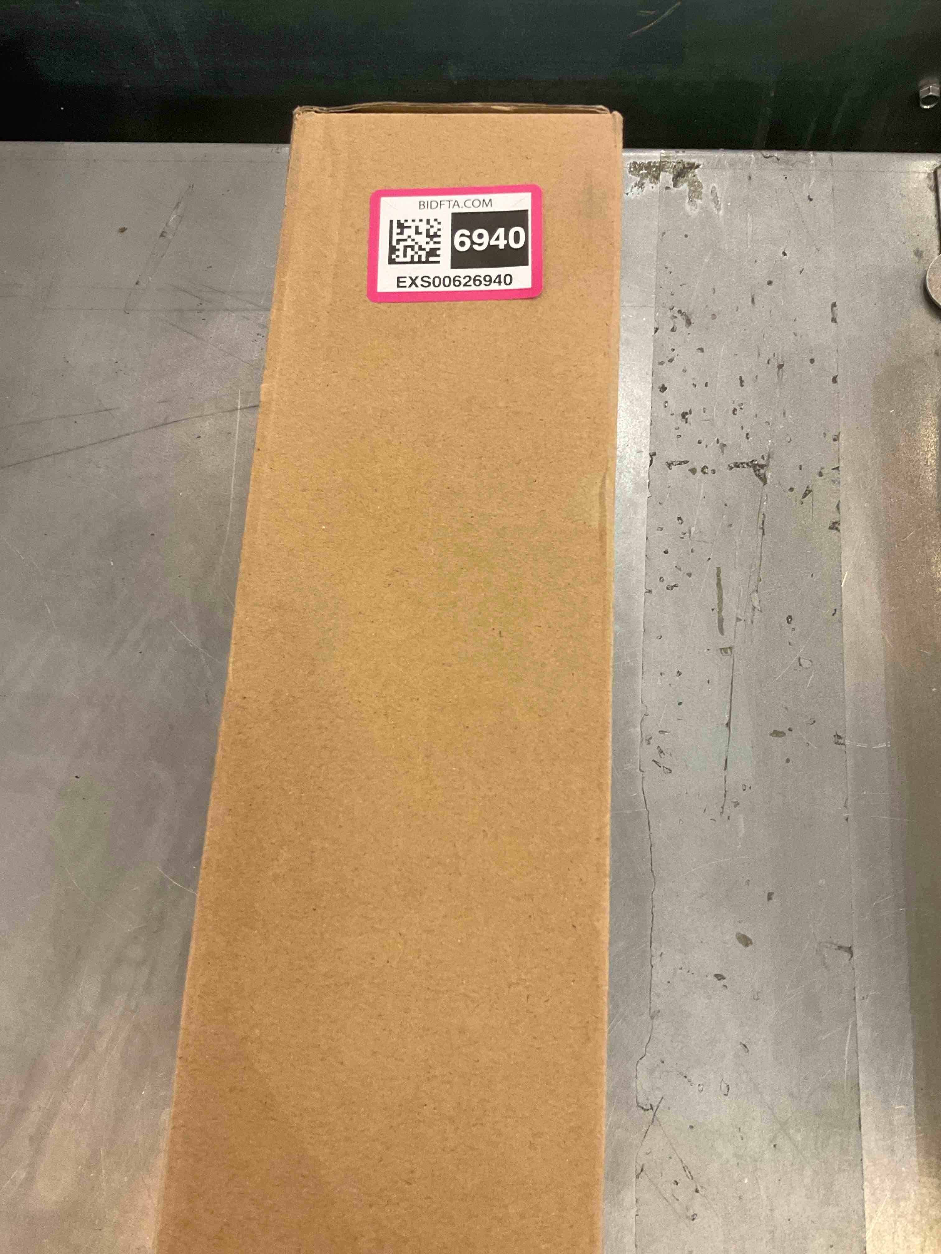 https://s3.amazonaws.com/lotting-images-prod/bidfta/EXS00626940_1695149048979.jpeg