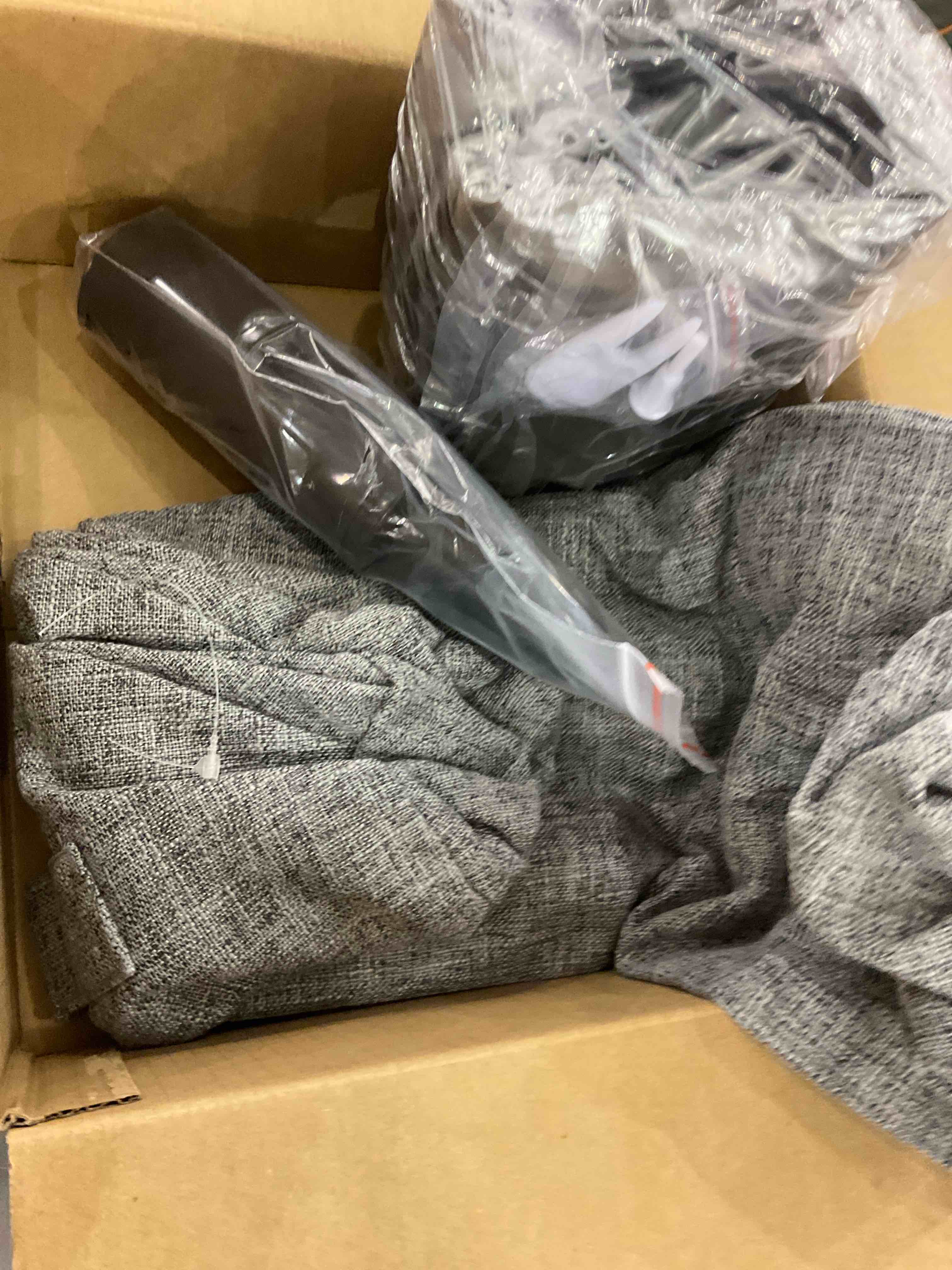 https://s3.amazonaws.com/lotting-images-prod/bidfta/EXS00627327_1695323509610.jpeg