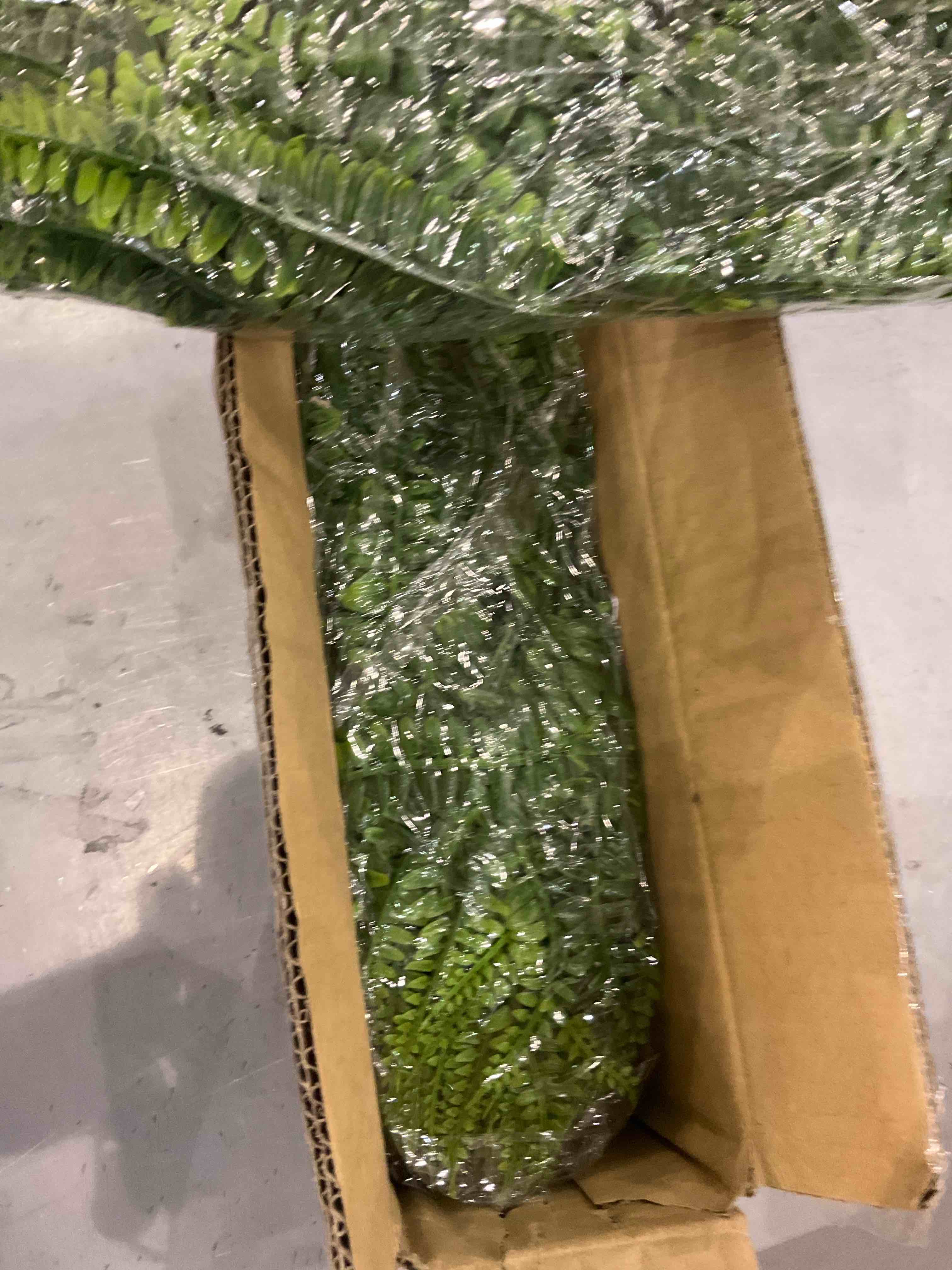 https://s3.amazonaws.com/lotting-images-prod/bidfta/EXS00627336_1695381519808.jpeg