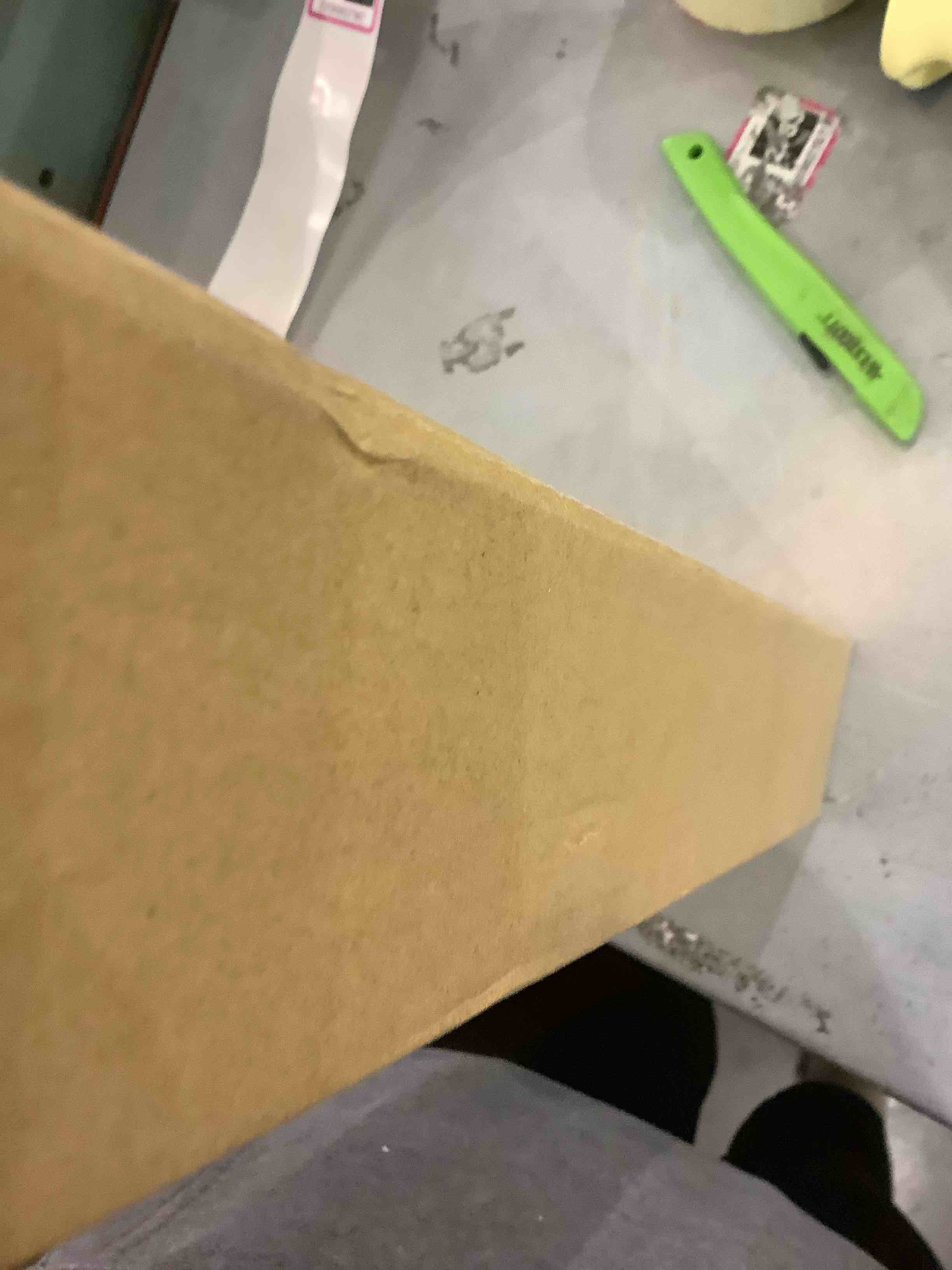 https://s3.amazonaws.com/lotting-images-prod/bidfta/EXS00627566_1695130910368.jpeg