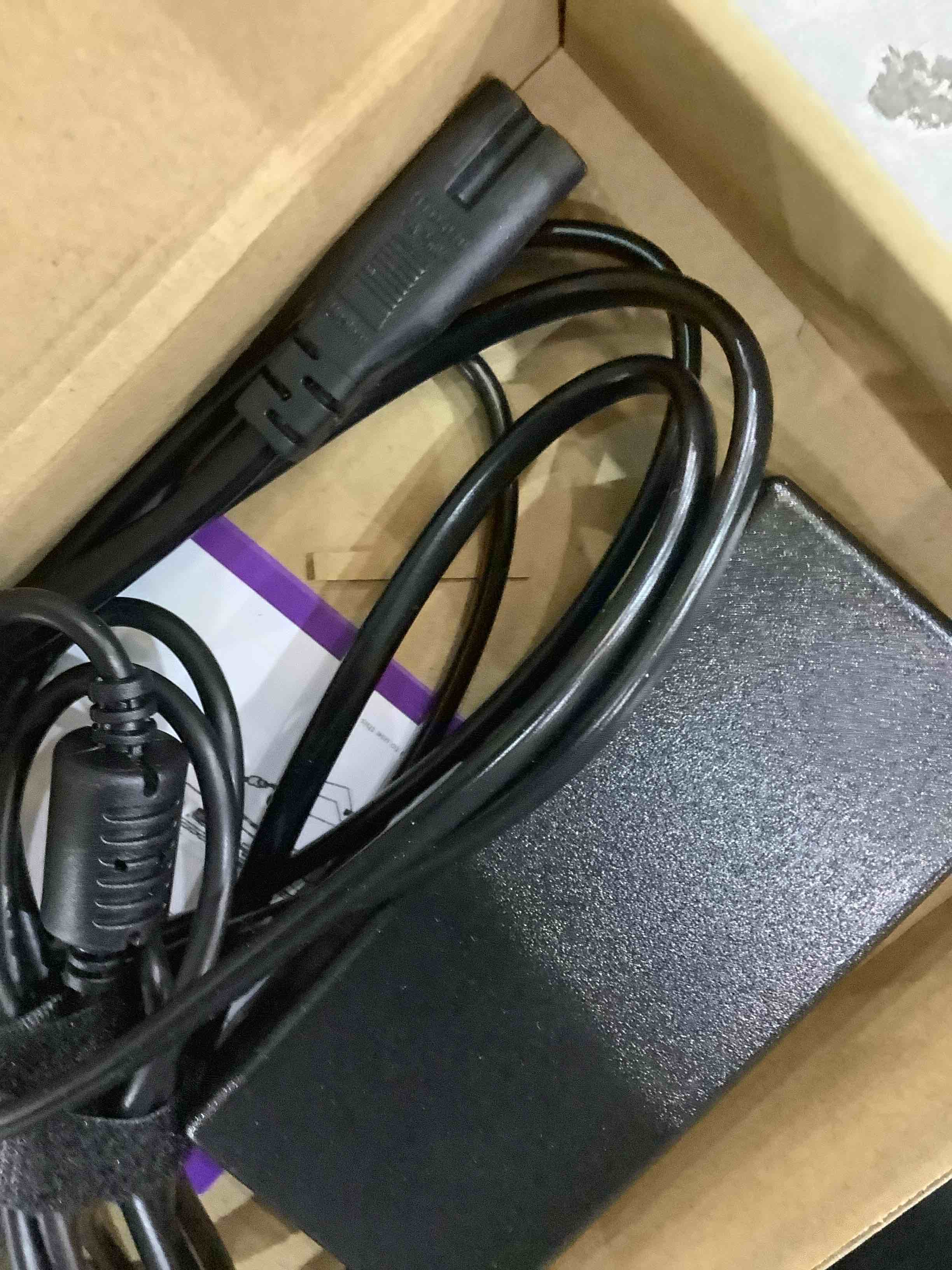 https://s3.amazonaws.com/lotting-images-prod/bidfta/EXS00627584_1695132882402.jpeg