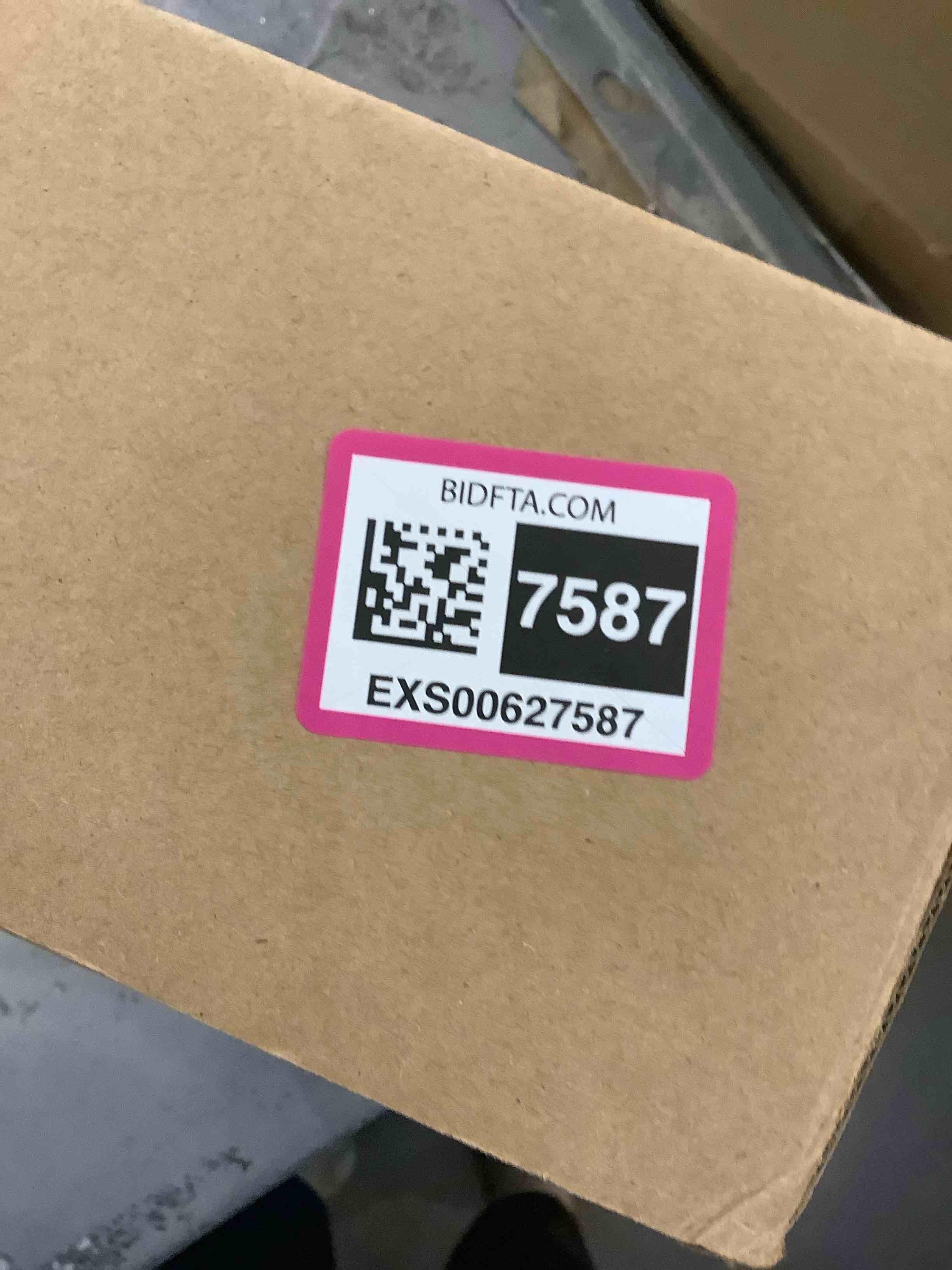 https://s3.amazonaws.com/lotting-images-prod/bidfta/EXS00627587_1695133188245.jpeg