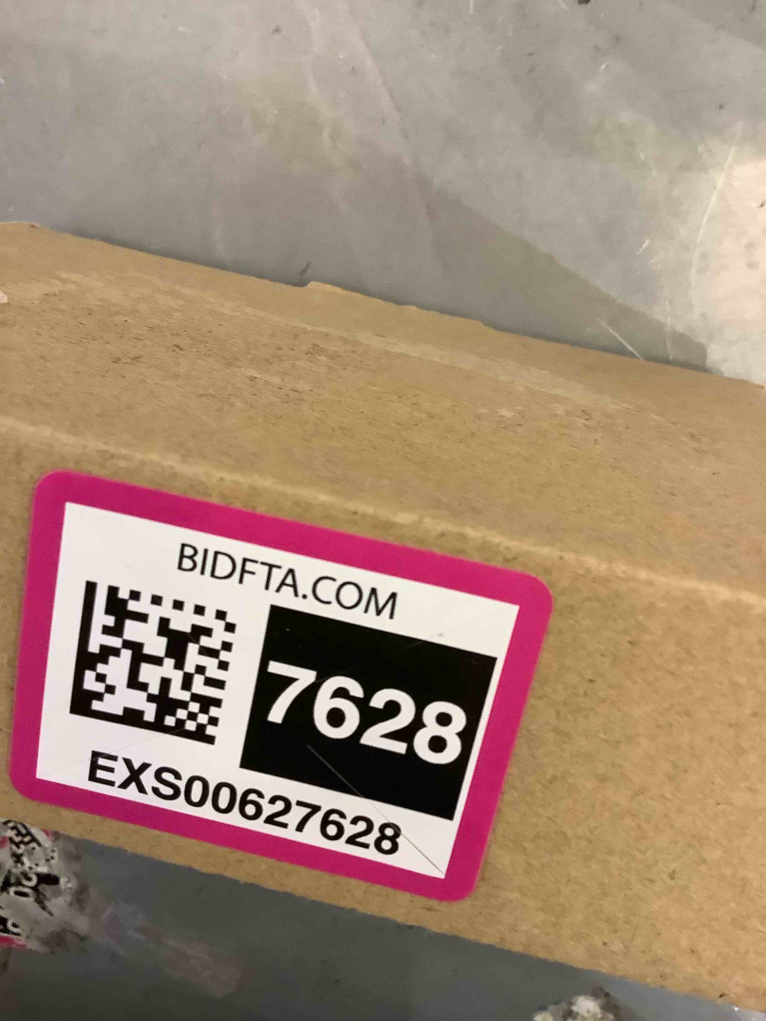 https://s3.amazonaws.com/lotting-images-prod/bidfta/EXS00627628_1695137666189.jpeg