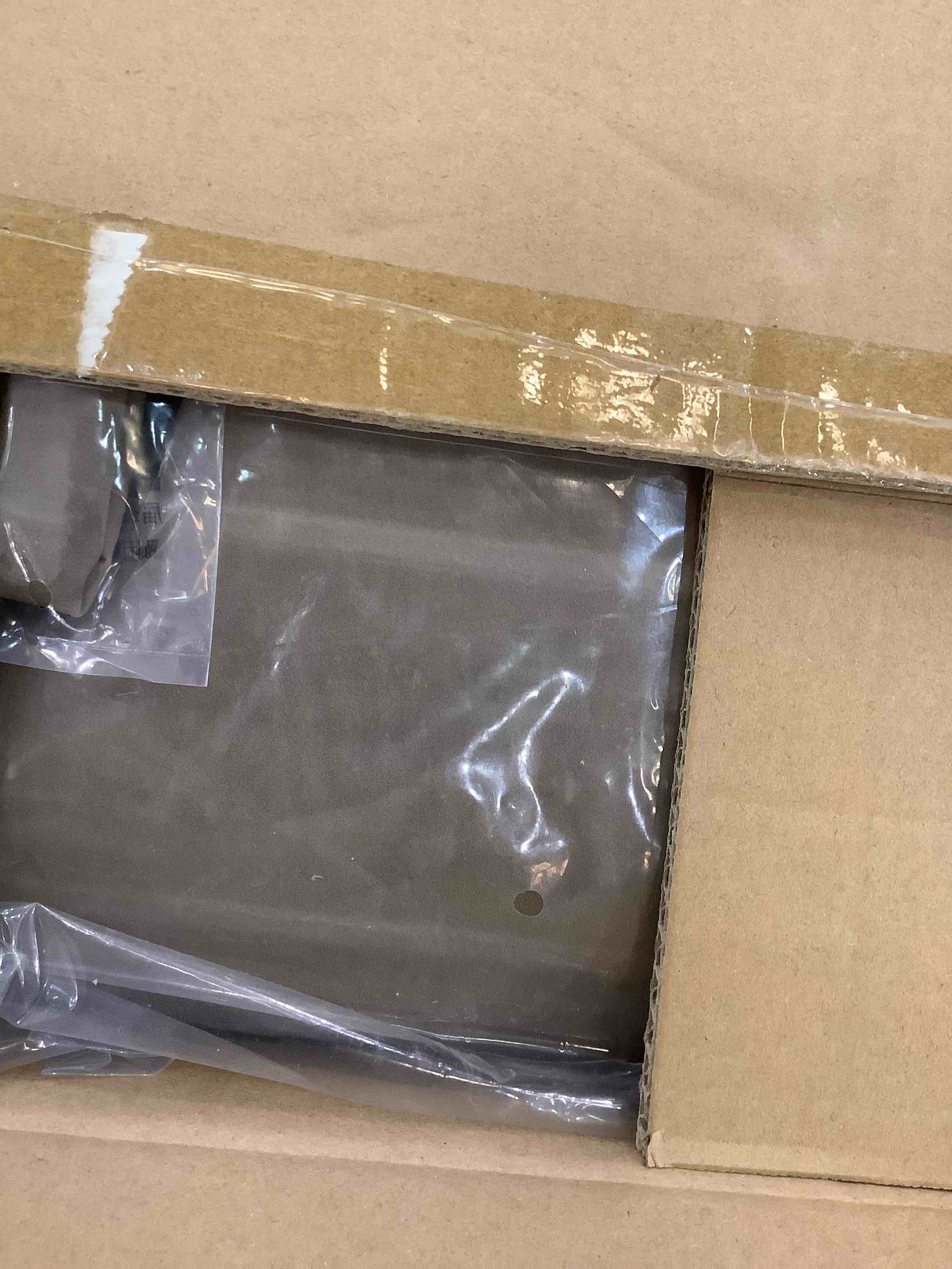 https://s3.amazonaws.com/lotting-images-prod/bidfta/EXS00627848_1695236726888.jpeg