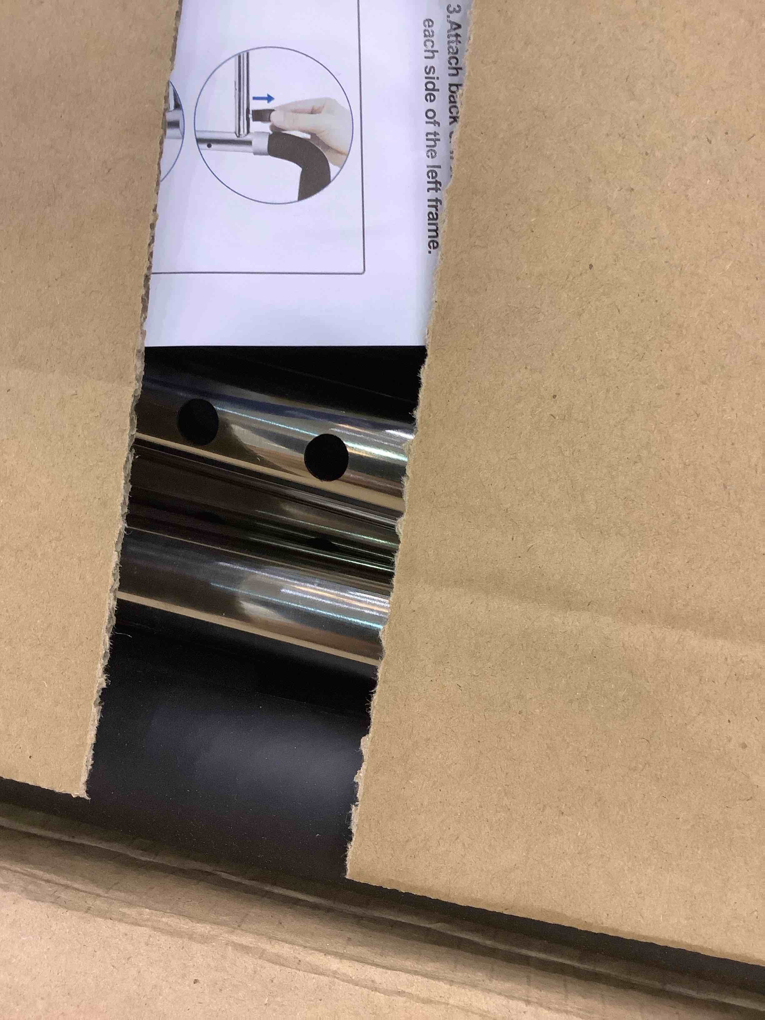 https://s3.amazonaws.com/lotting-images-prod/bidfta/EXS00627927_1695304711335.jpeg