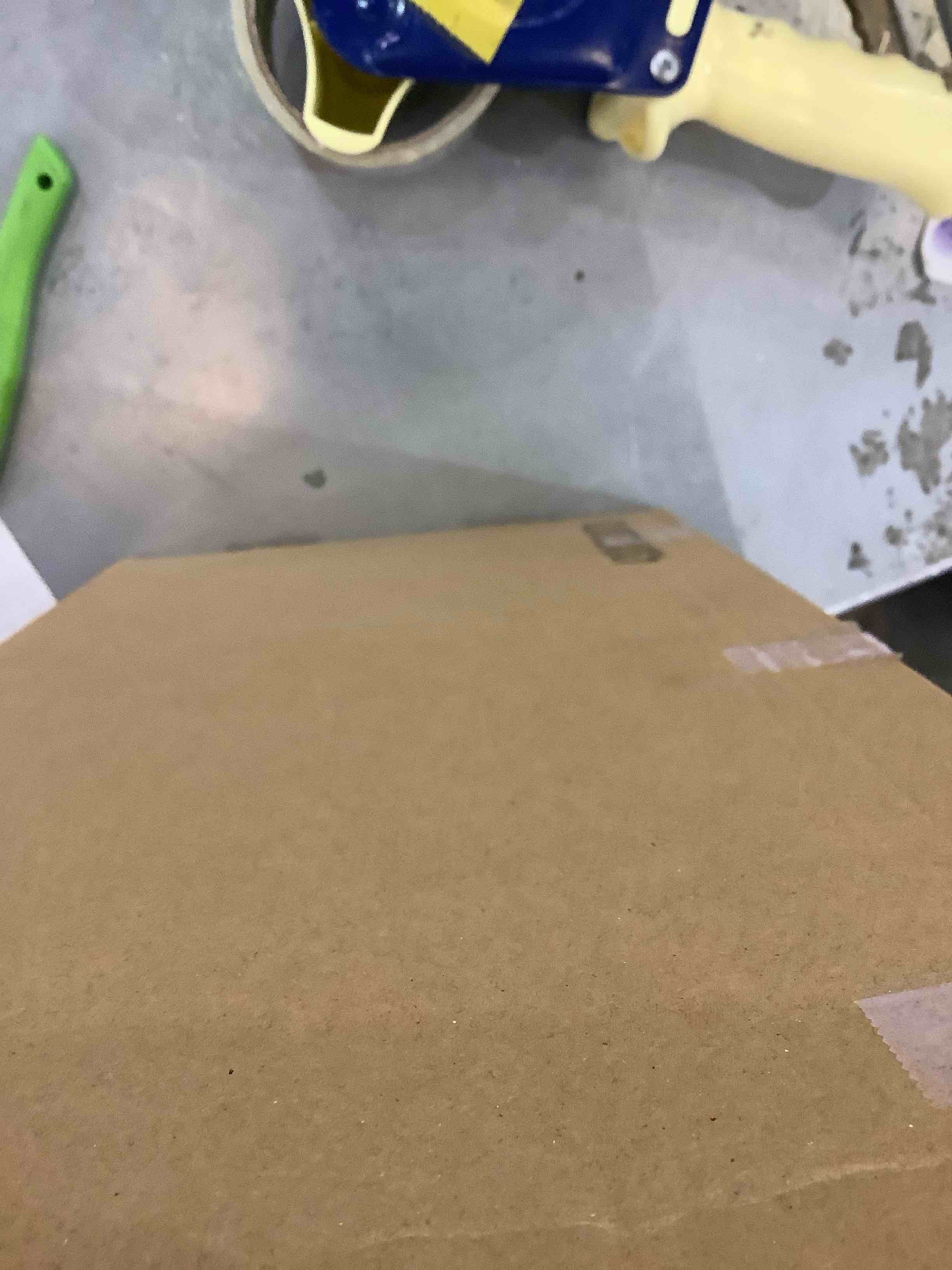 https://s3.amazonaws.com/lotting-images-prod/bidfta/EXS00627947_1695307171237.jpeg
