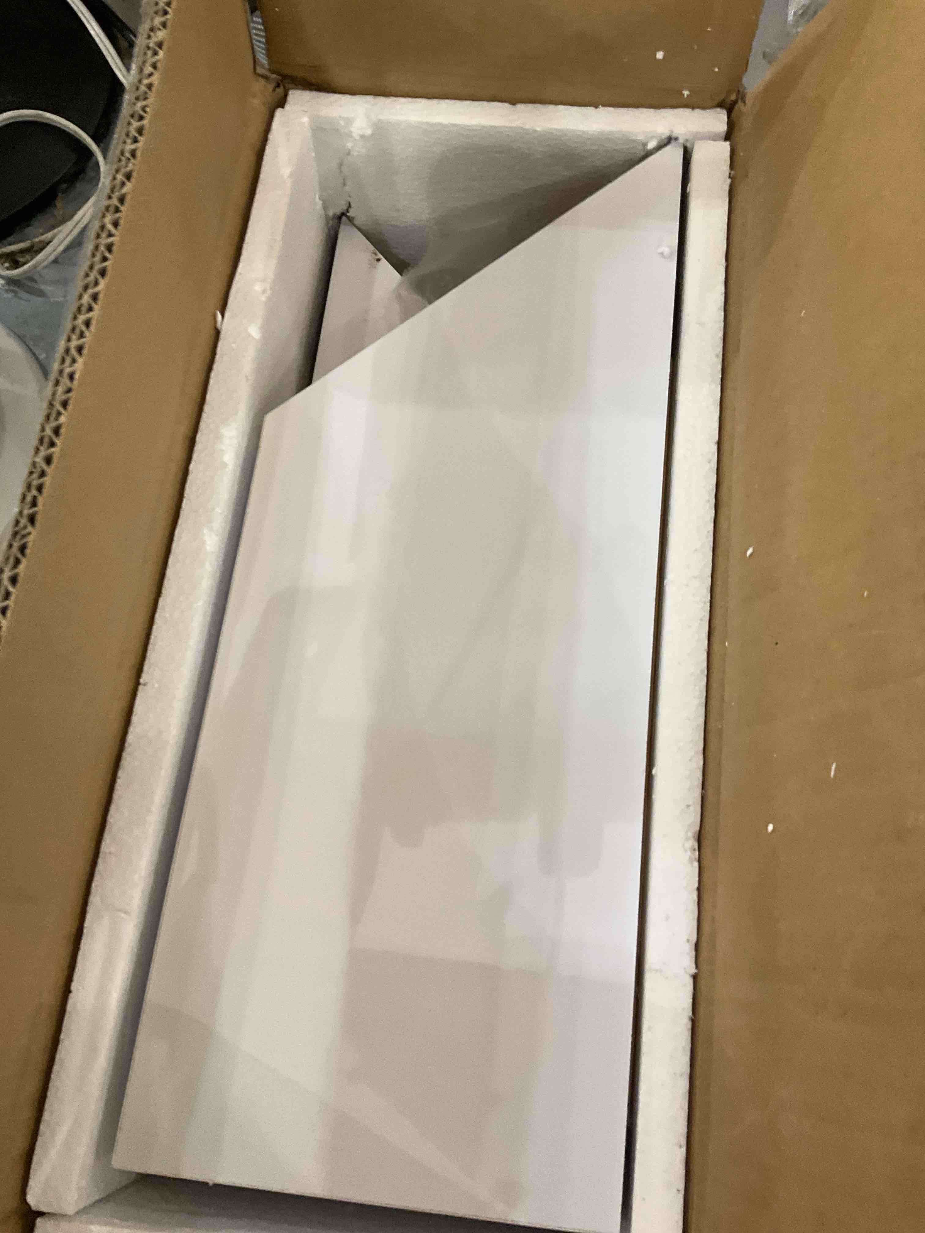 https://s3.amazonaws.com/lotting-images-prod/bidfta/EXS00628287_1695221275141.jpeg