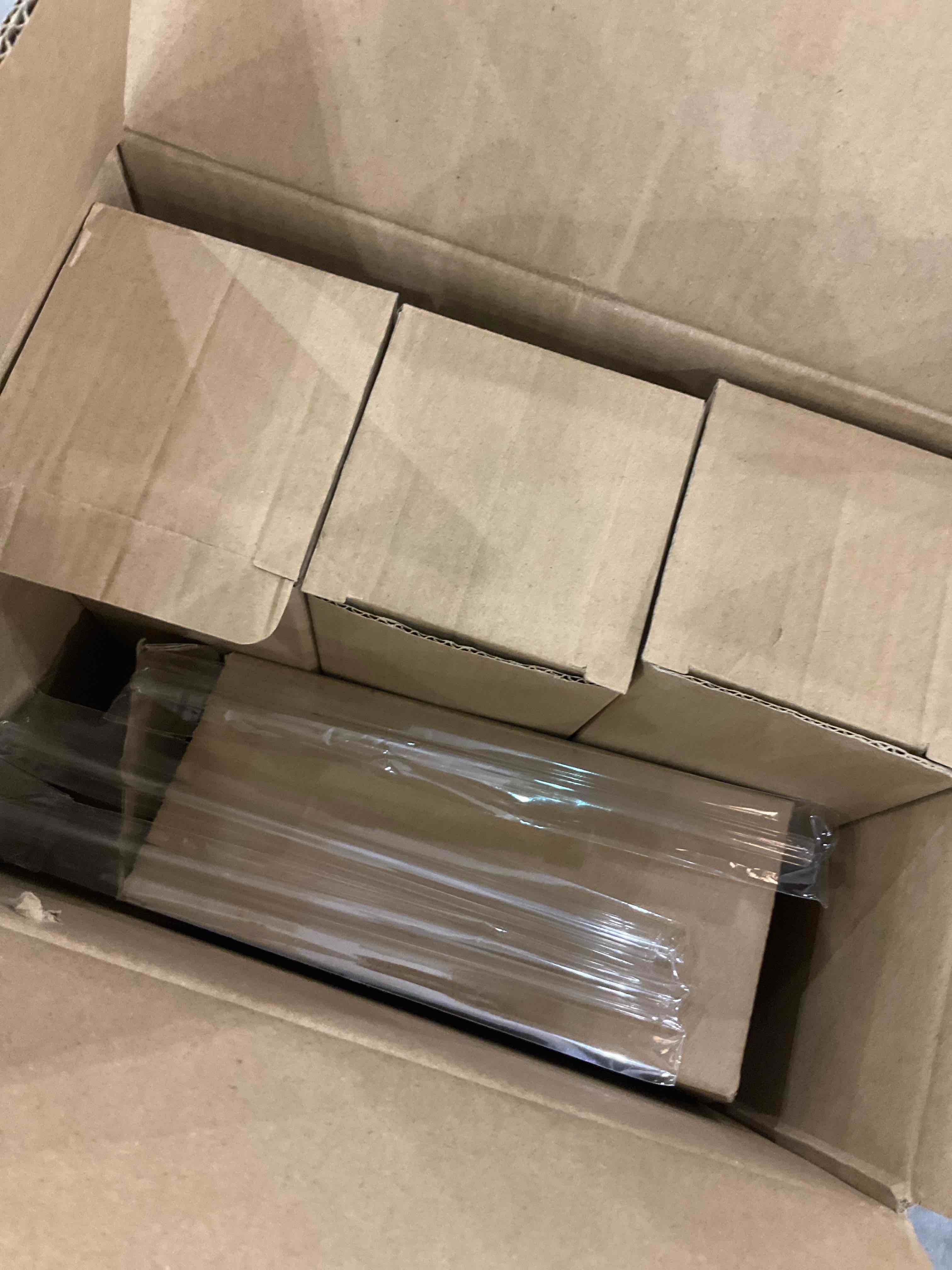 https://s3.amazonaws.com/lotting-images-prod/bidfta/EXS00628453_1695300659284.jpeg