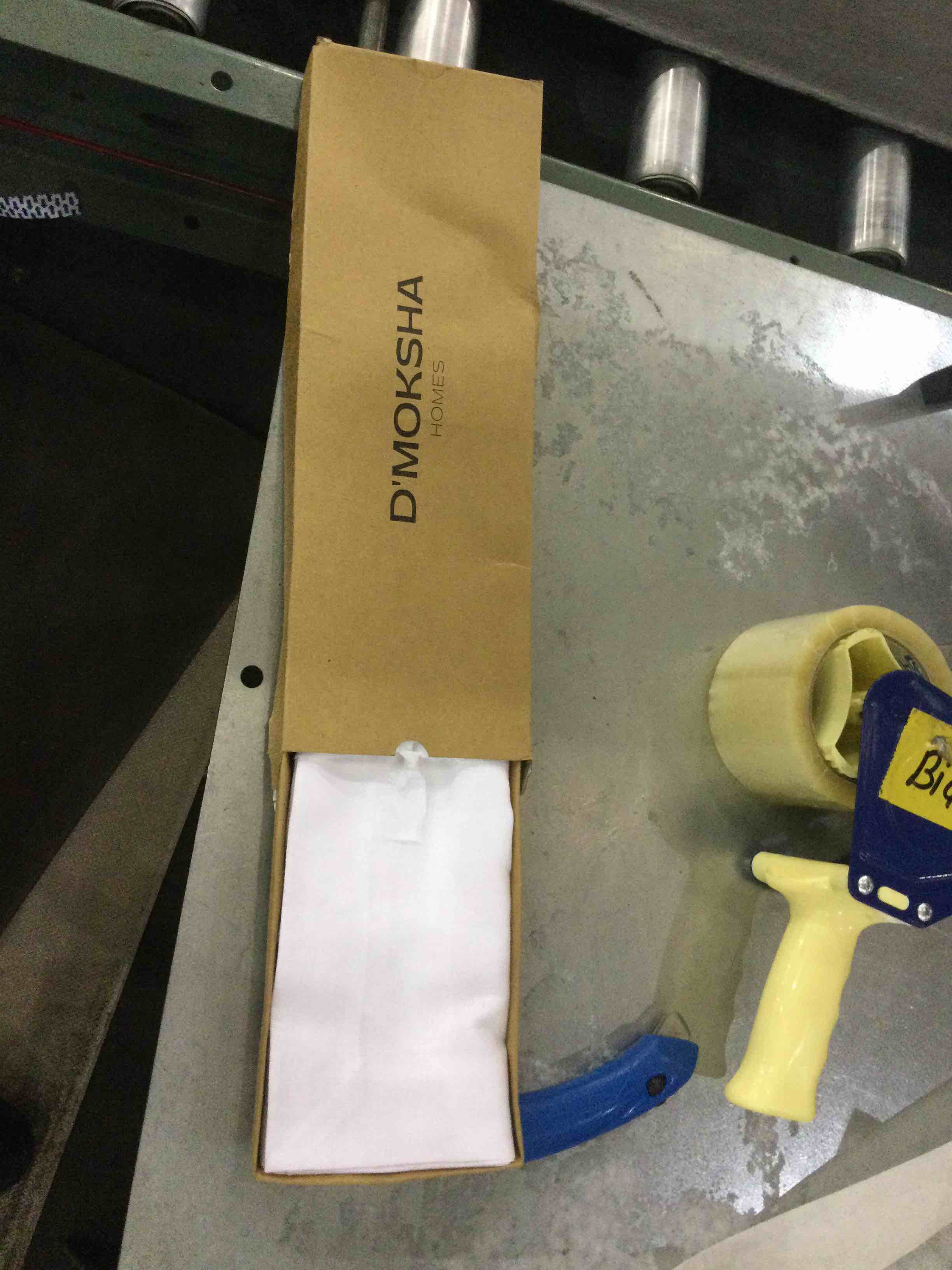 https://s3.amazonaws.com/lotting-images-prod/bidfta/EXS00628737_1695322509245.jpeg