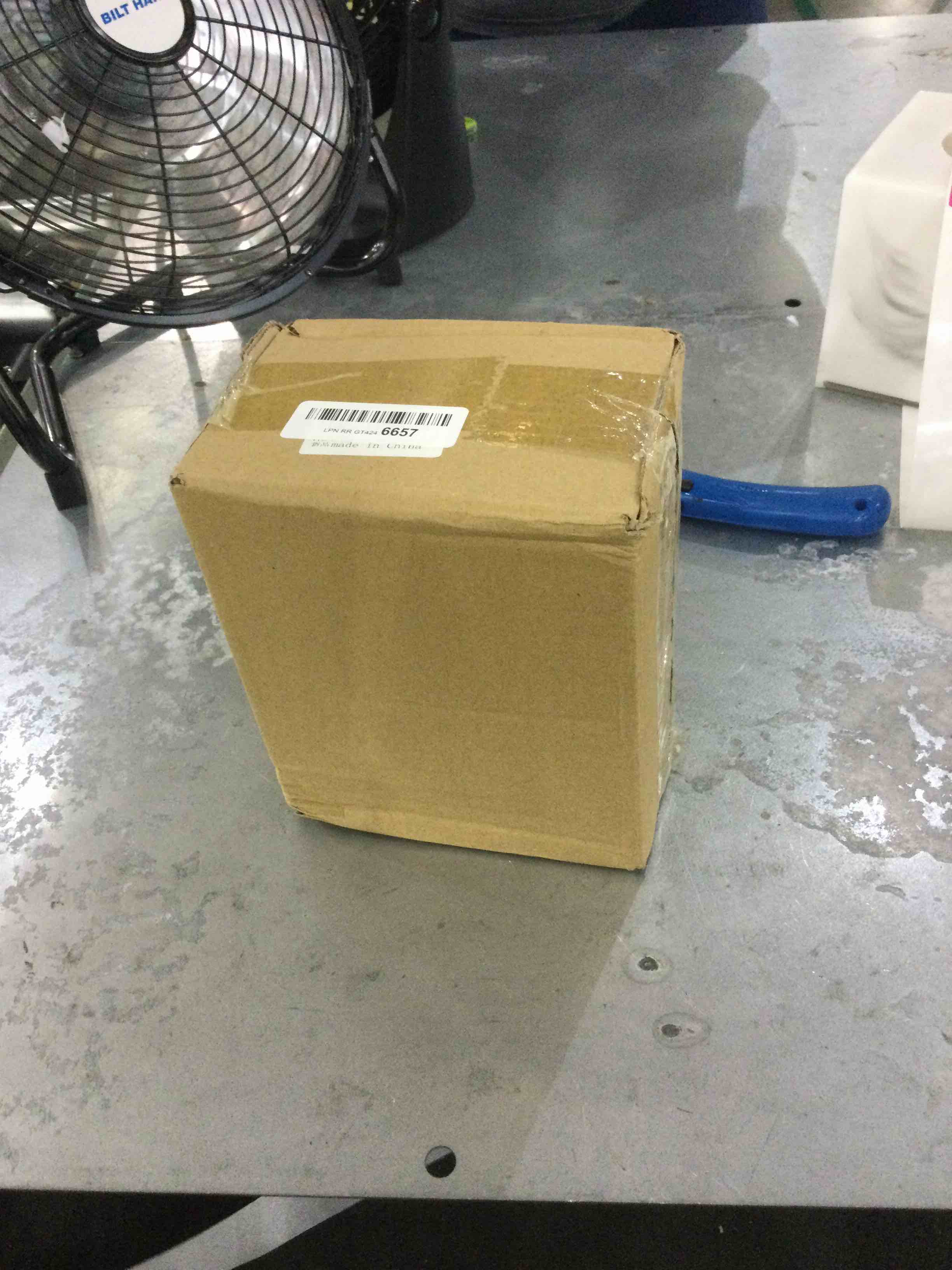 https://s3.amazonaws.com/lotting-images-prod/bidfta/EXS00628749_1695323770612.jpeg