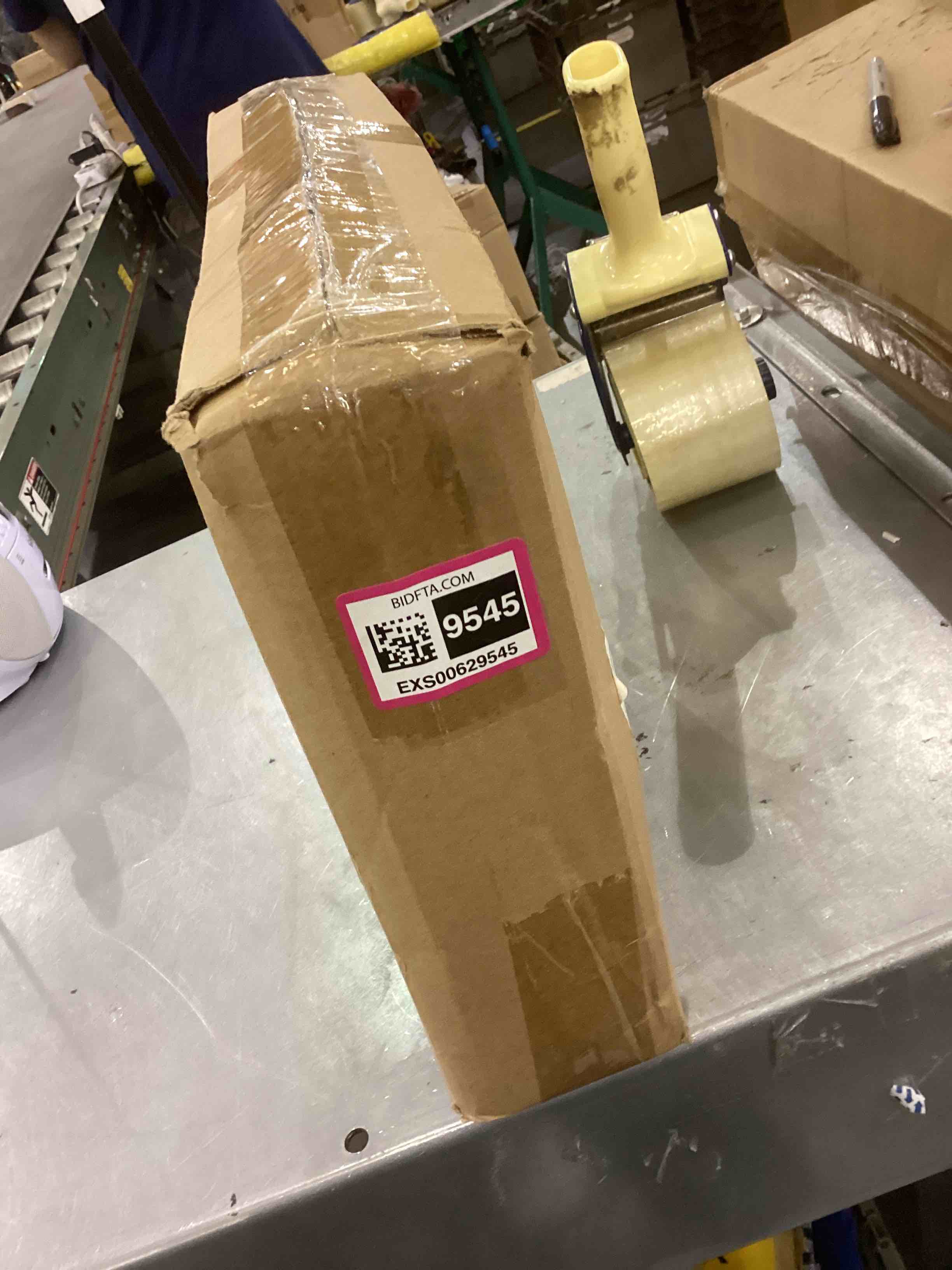 https://s3.amazonaws.com/lotting-images-prod/bidfta/EXS00629545_1695045533562.jpeg