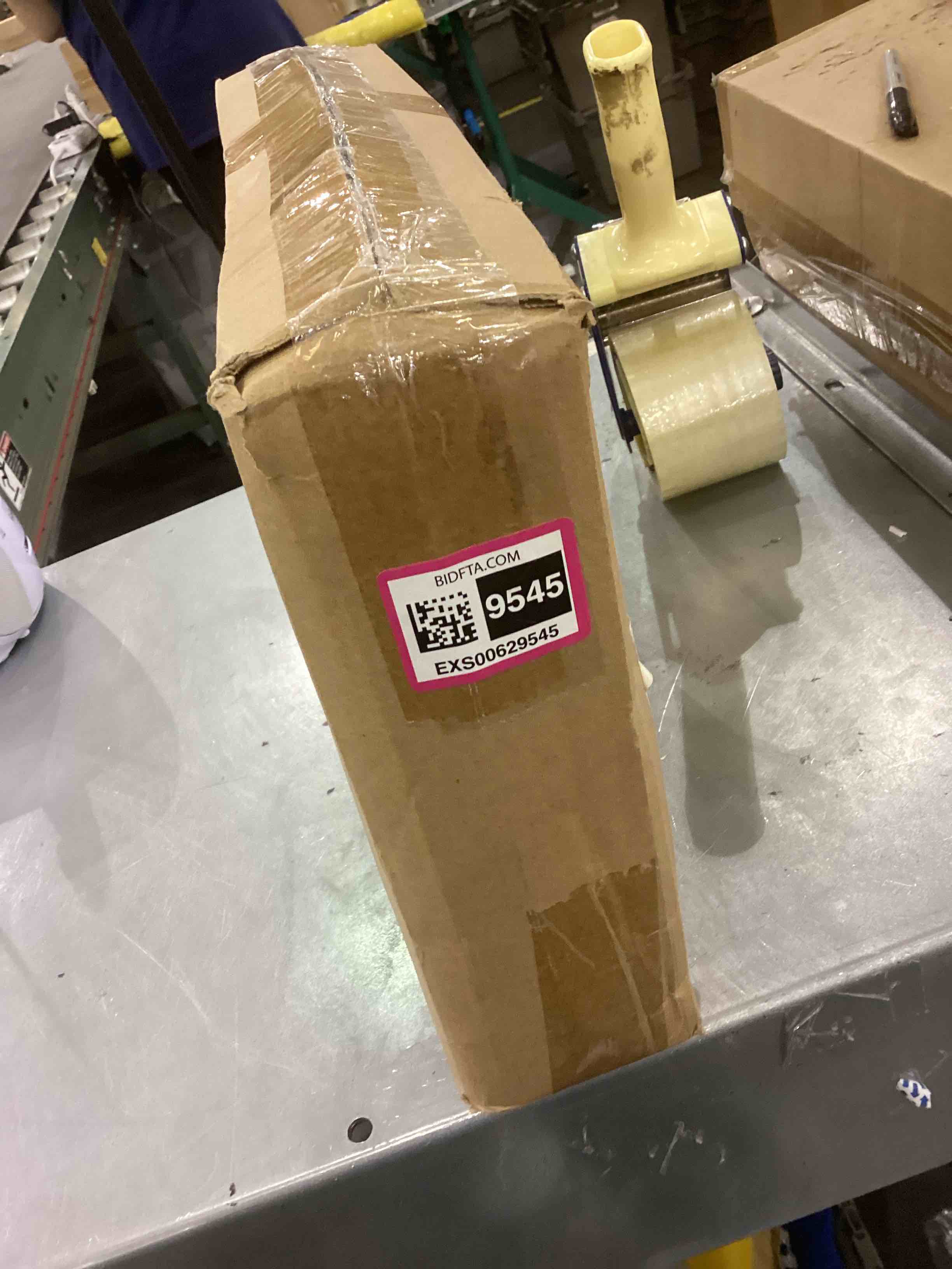 https://s3.amazonaws.com/lotting-images-prod/bidfta/EXS00629545_1695045534352.jpeg