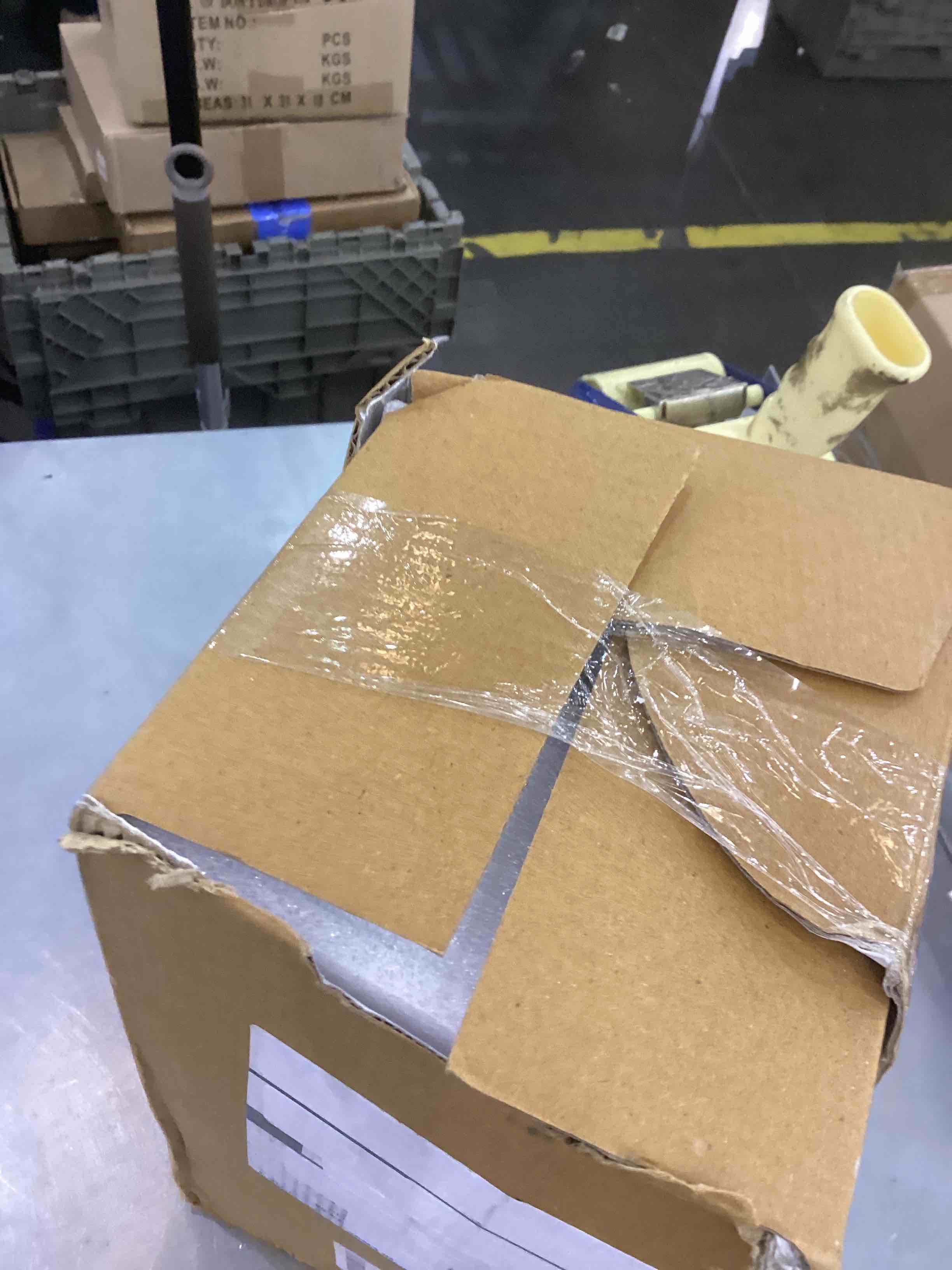 https://s3.amazonaws.com/lotting-images-prod/bidfta/EXS00629548_1695045770339.jpeg