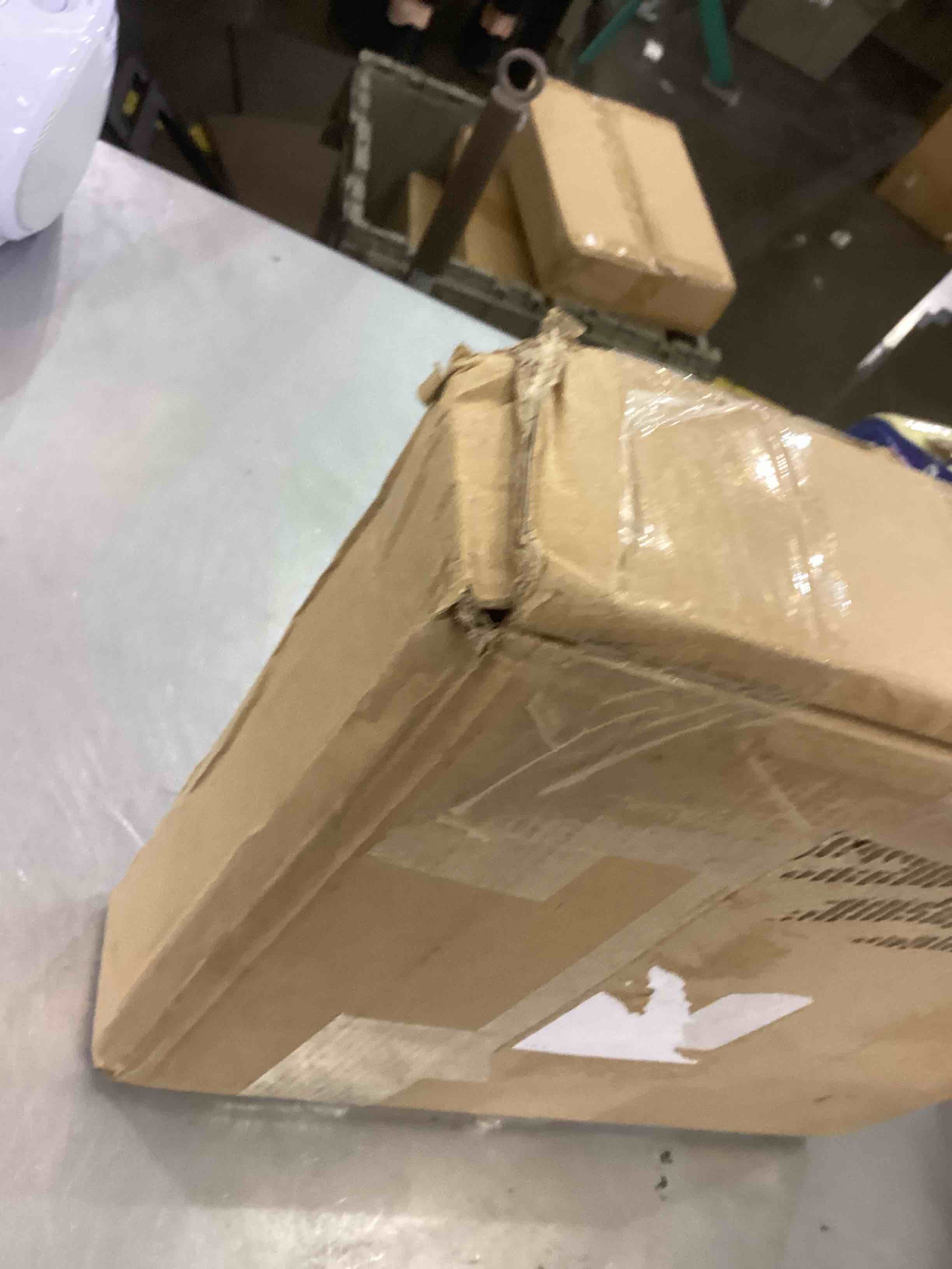 https://s3.amazonaws.com/lotting-images-prod/bidfta/EXS00629557_1695046425026.jpeg