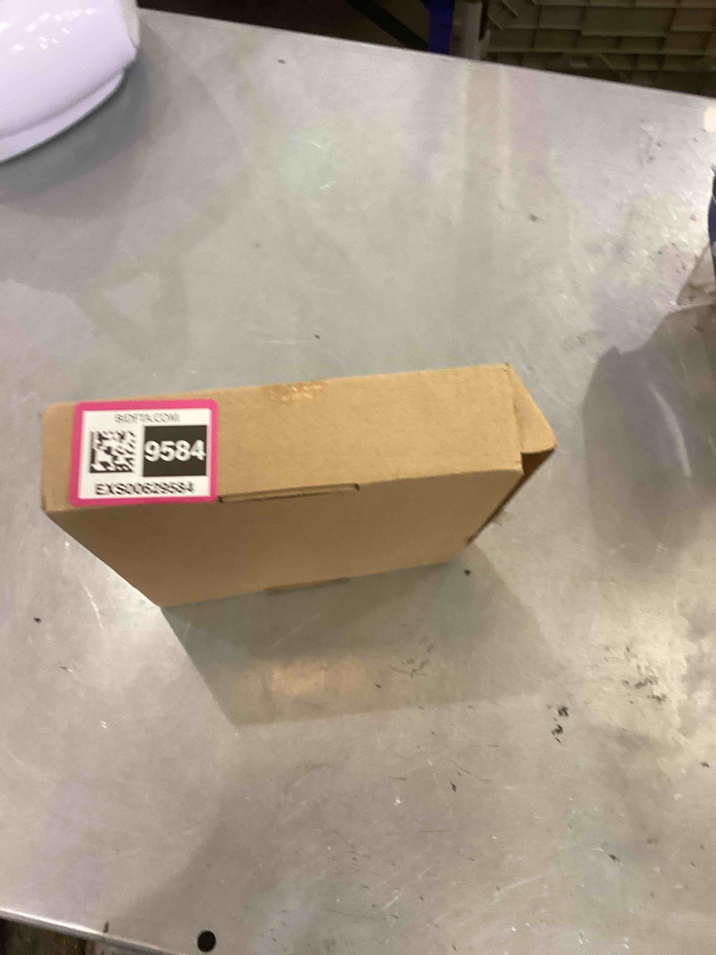 https://s3.amazonaws.com/lotting-images-prod/bidfta/EXS00629584_1695048497316.jpeg