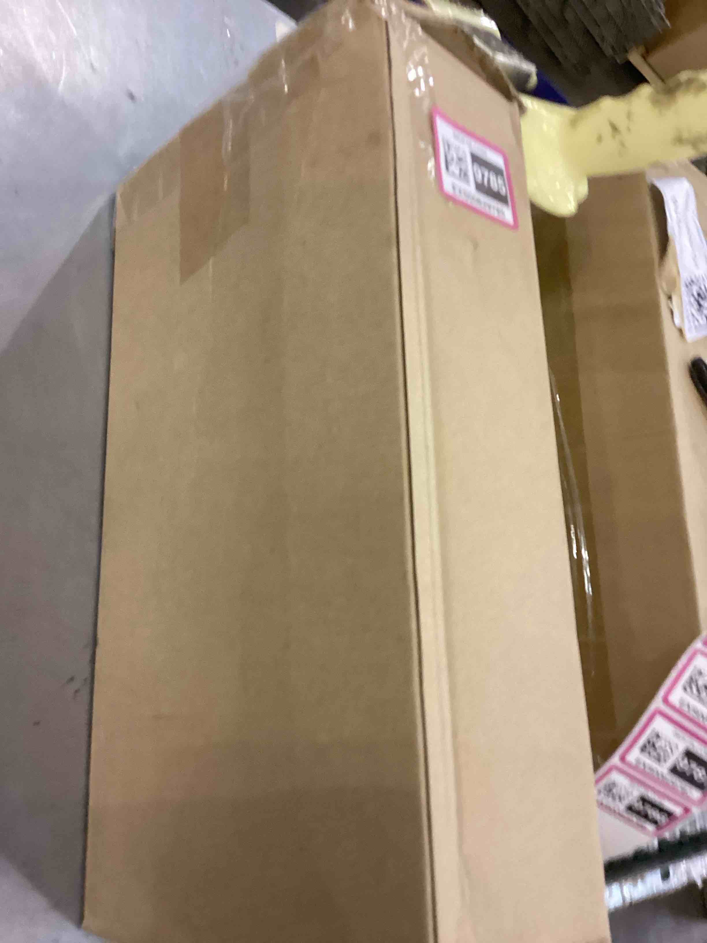 https://s3.amazonaws.com/lotting-images-prod/bidfta/EXS00629785_1695124966719.jpeg