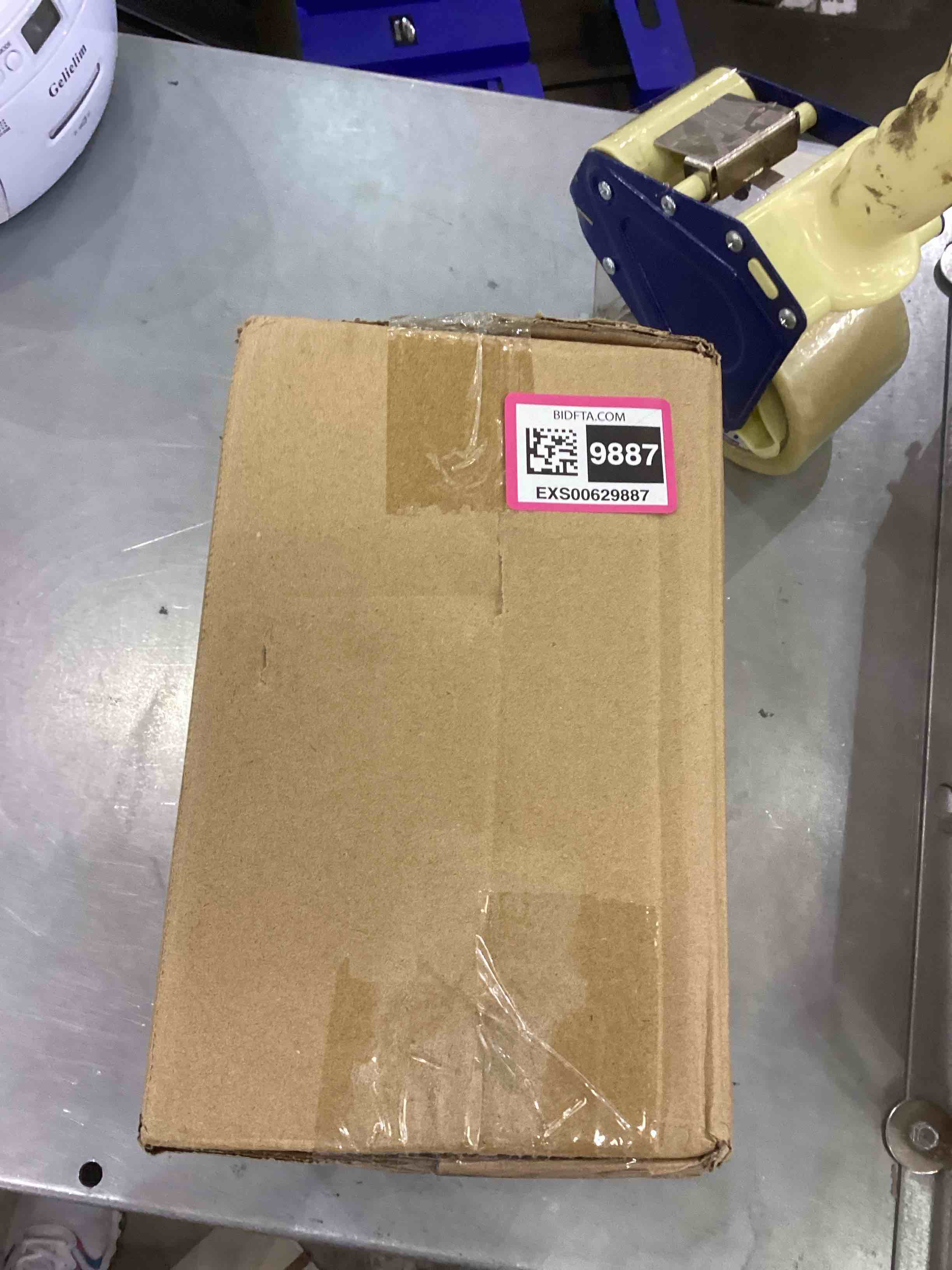 https://s3.amazonaws.com/lotting-images-prod/bidfta/EXS00629887_1695133291549.jpeg