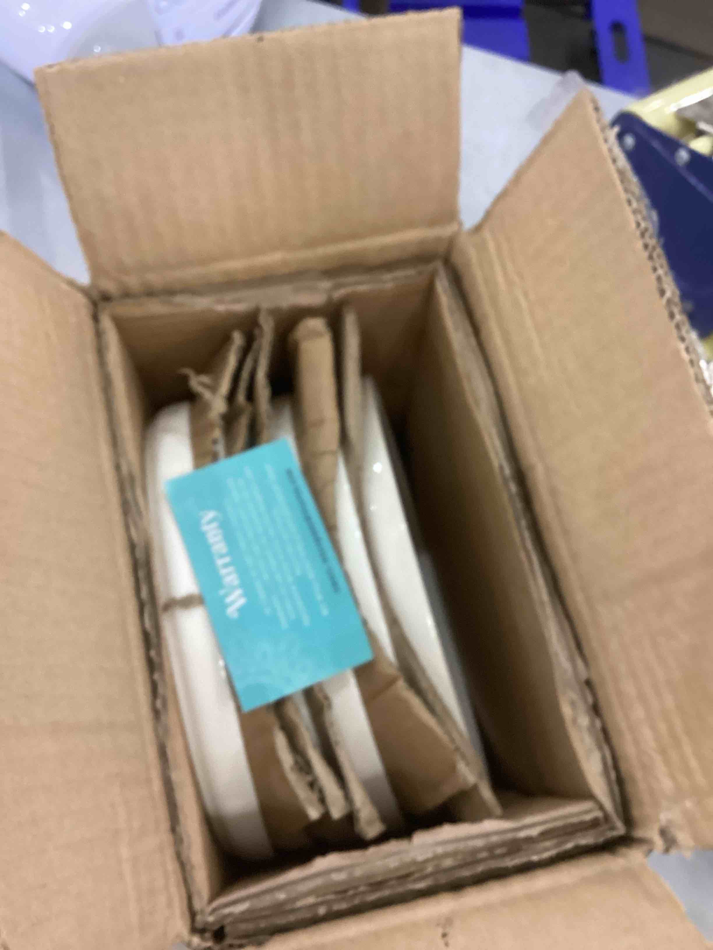 https://s3.amazonaws.com/lotting-images-prod/bidfta/EXS00629887_1695133311826.jpeg