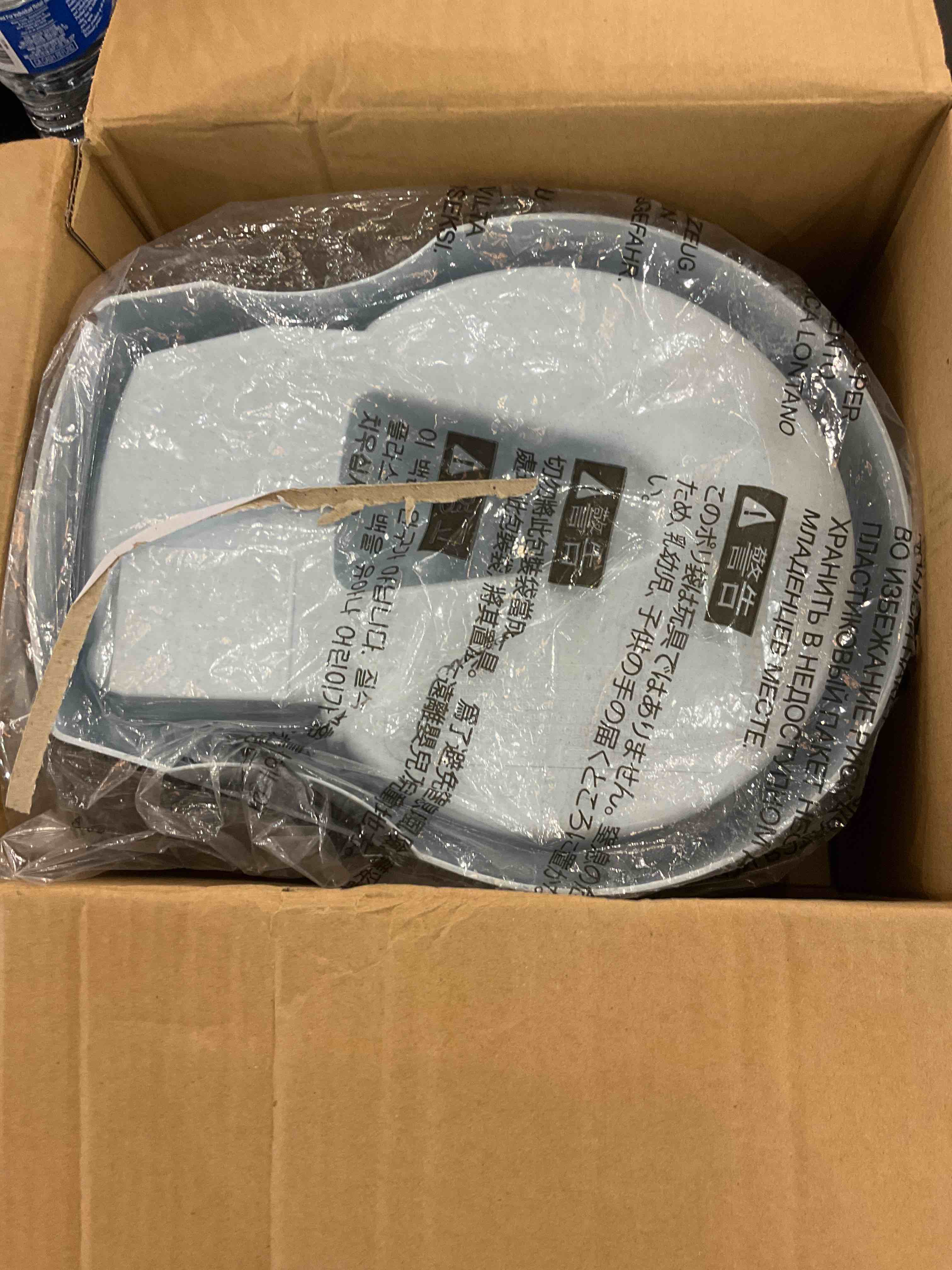 https://s3.amazonaws.com/lotting-images-prod/bidfta/EXS00630390_1694788404791.jpeg