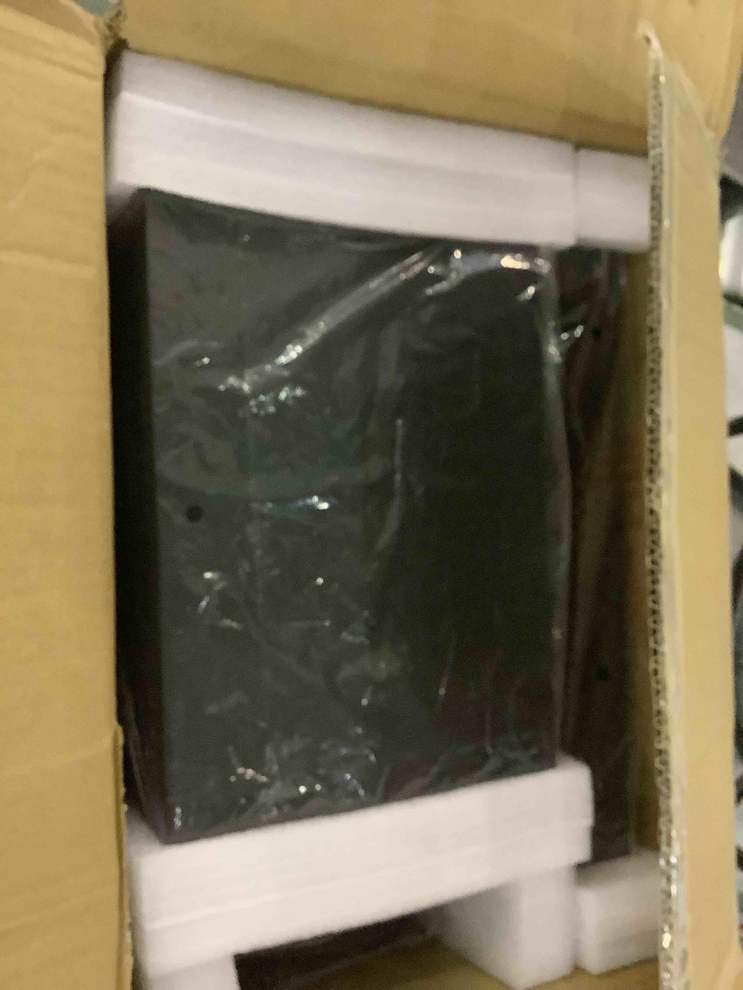 https://s3.amazonaws.com/lotting-images-prod/bidfta/EXS00630792_1695124599331.jpeg