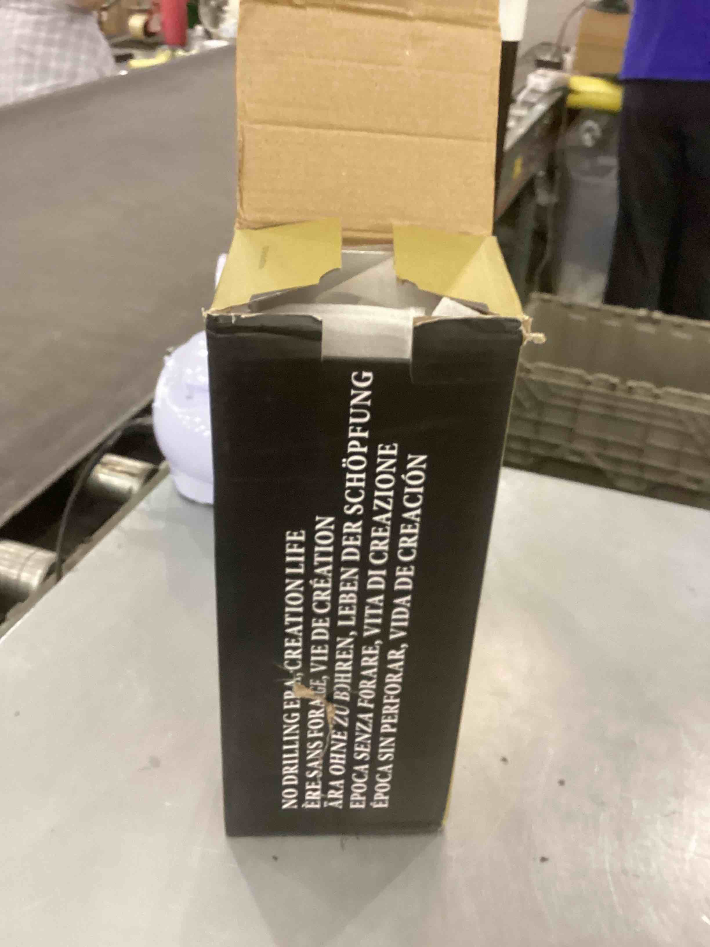 https://s3.amazonaws.com/lotting-images-prod/bidfta/EXS00631103_1694456821740.jpeg