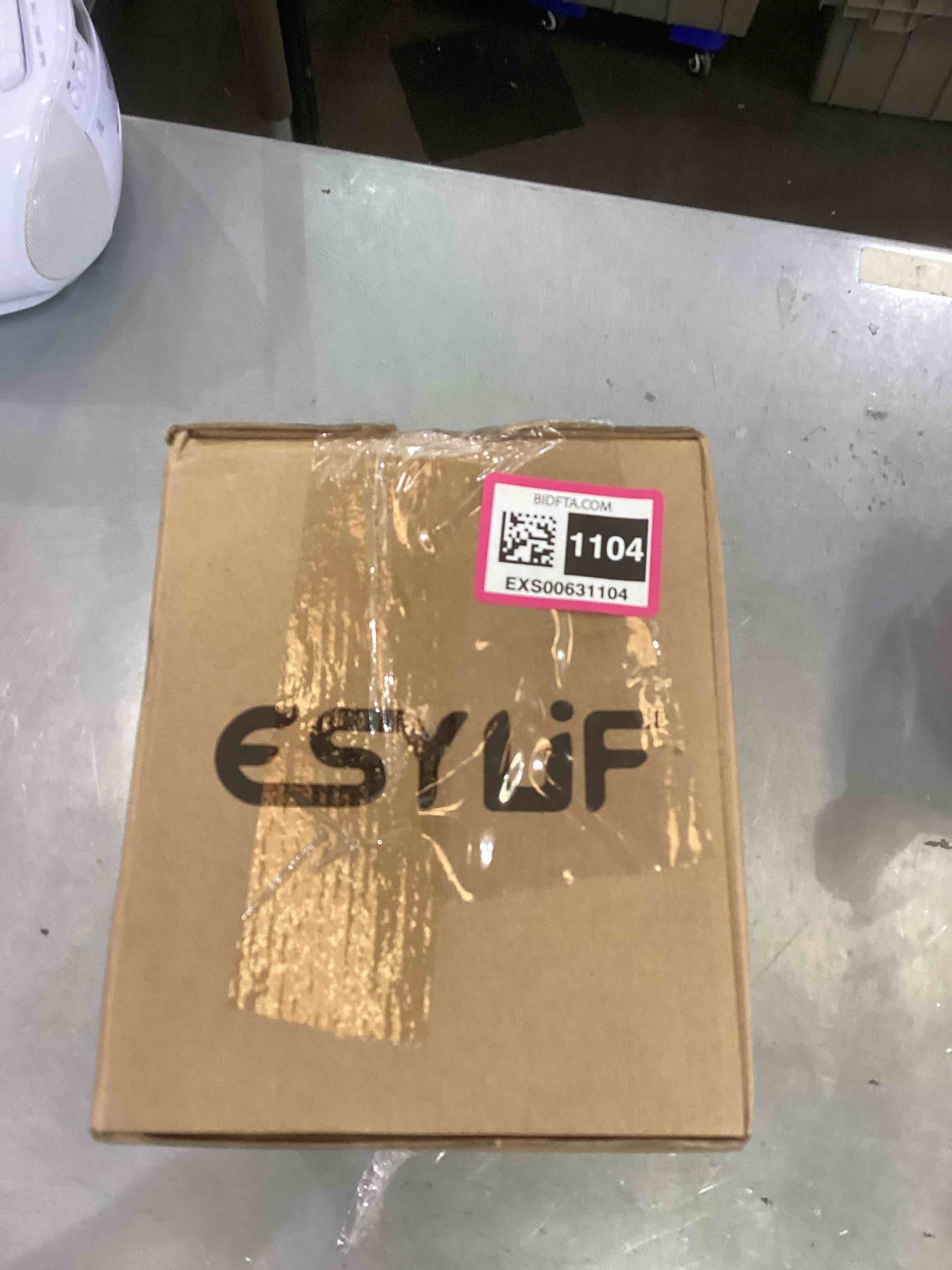 https://s3.amazonaws.com/lotting-images-prod/bidfta/EXS00631104_1694456902323.jpeg