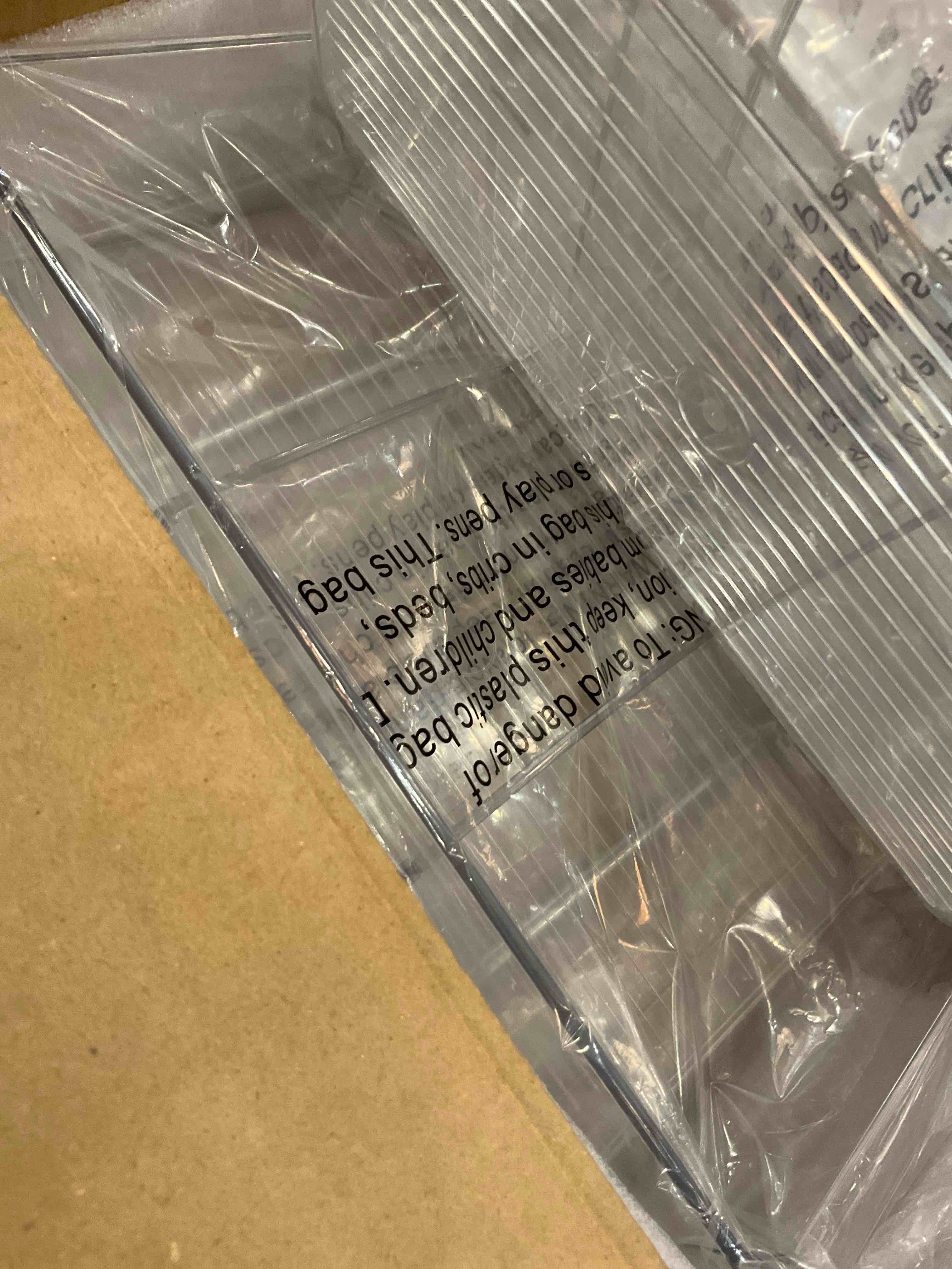https://s3.amazonaws.com/lotting-images-prod/bidfta/EXS00632124_1694630166148.jpeg