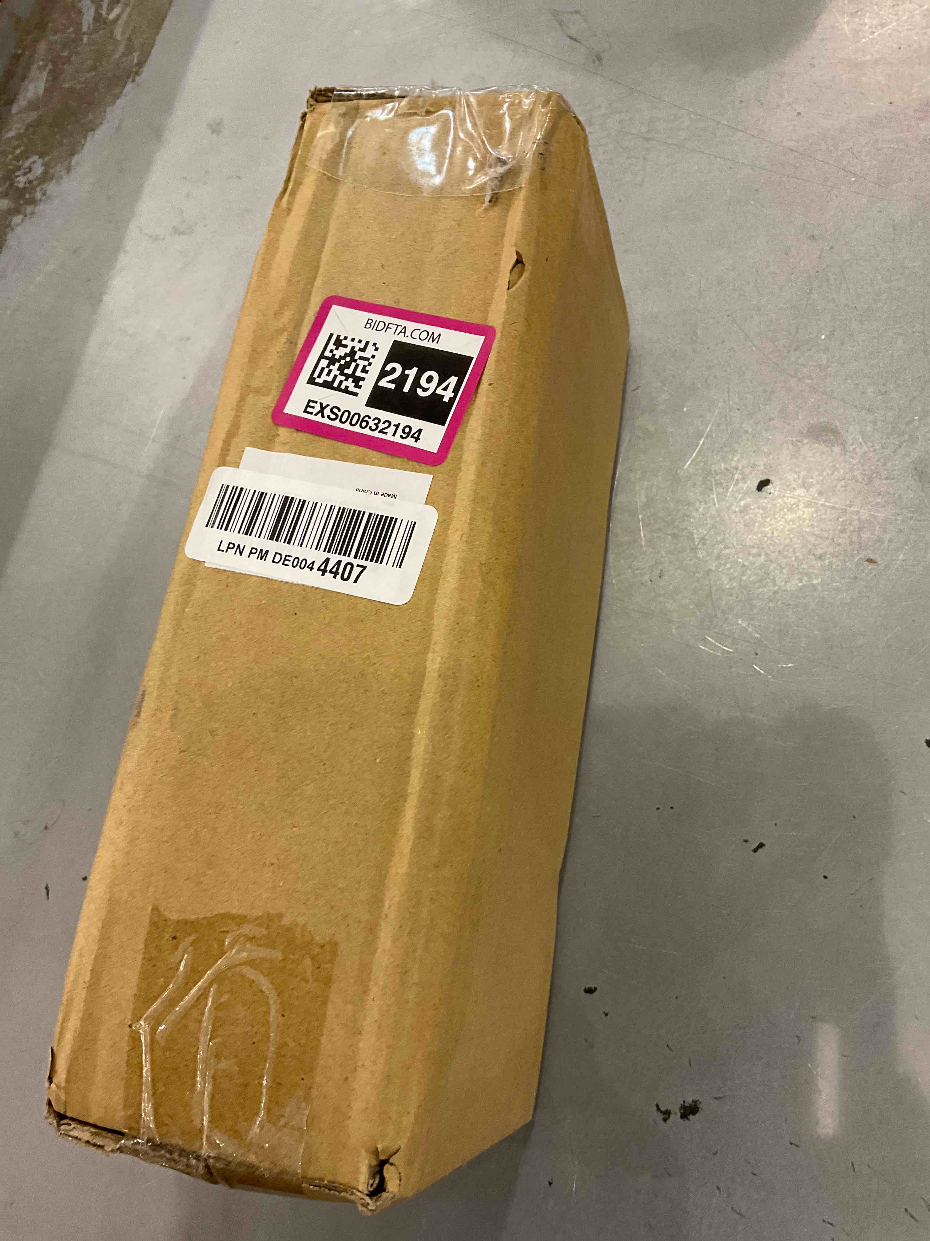 https://s3.amazonaws.com/lotting-images-prod/bidfta/EXS00632194_1694694708936.jpeg