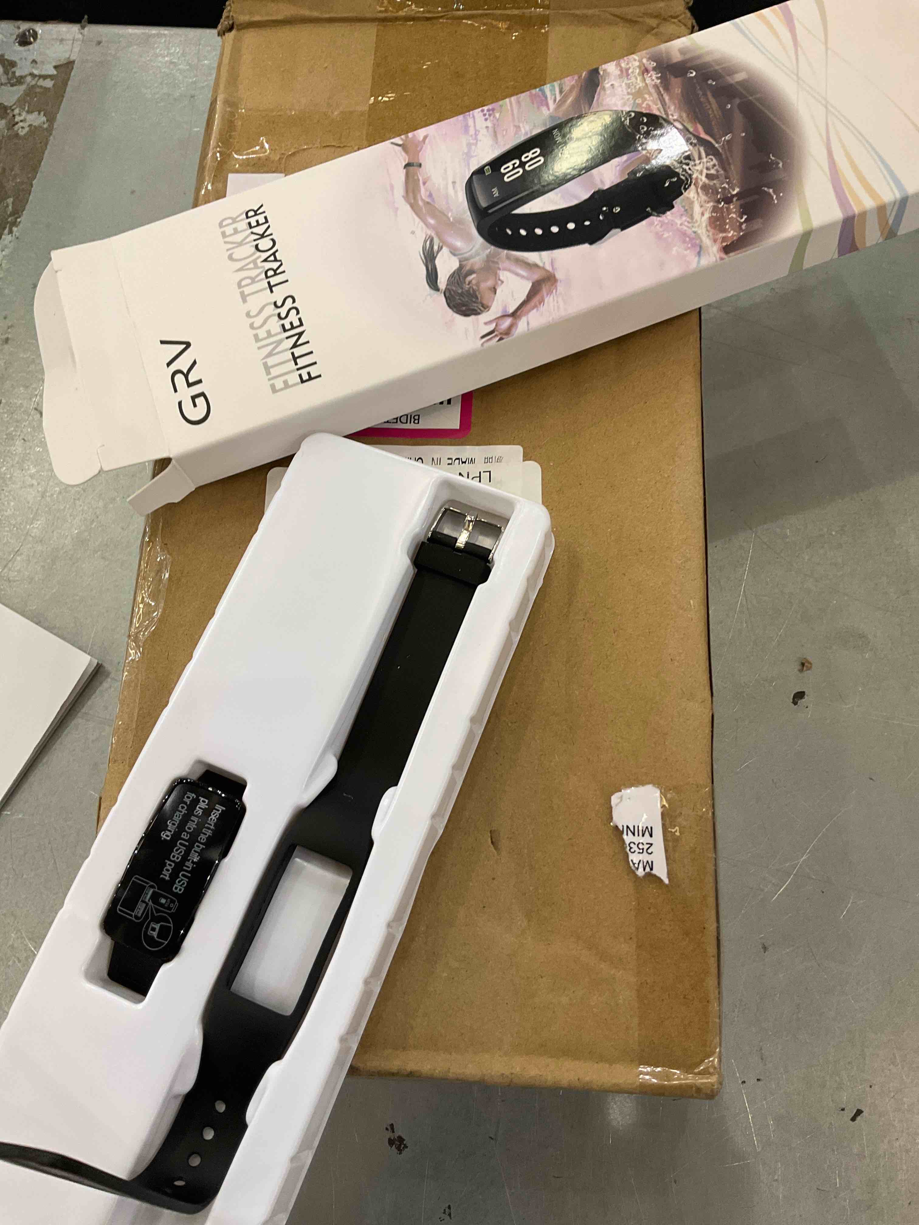 https://s3.amazonaws.com/lotting-images-prod/bidfta/EXS00632322_1694717116922.jpeg