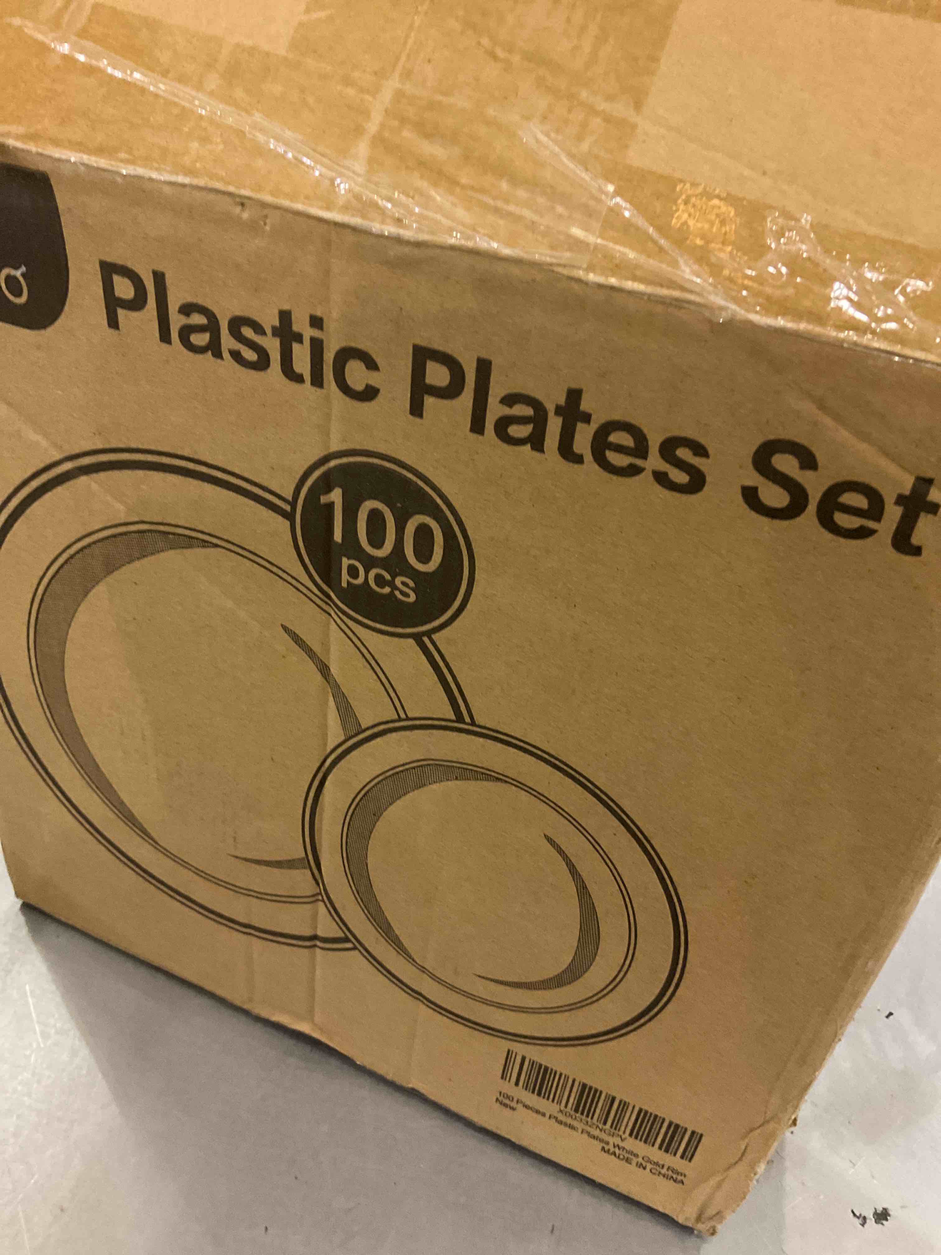 mcirco plastic plates set 100 pieces Gold Plastic Party Plates, MCIRCO 100 Pieces, Disposable for Weddings, Premium Heavy Duty Gold Rim Plates,