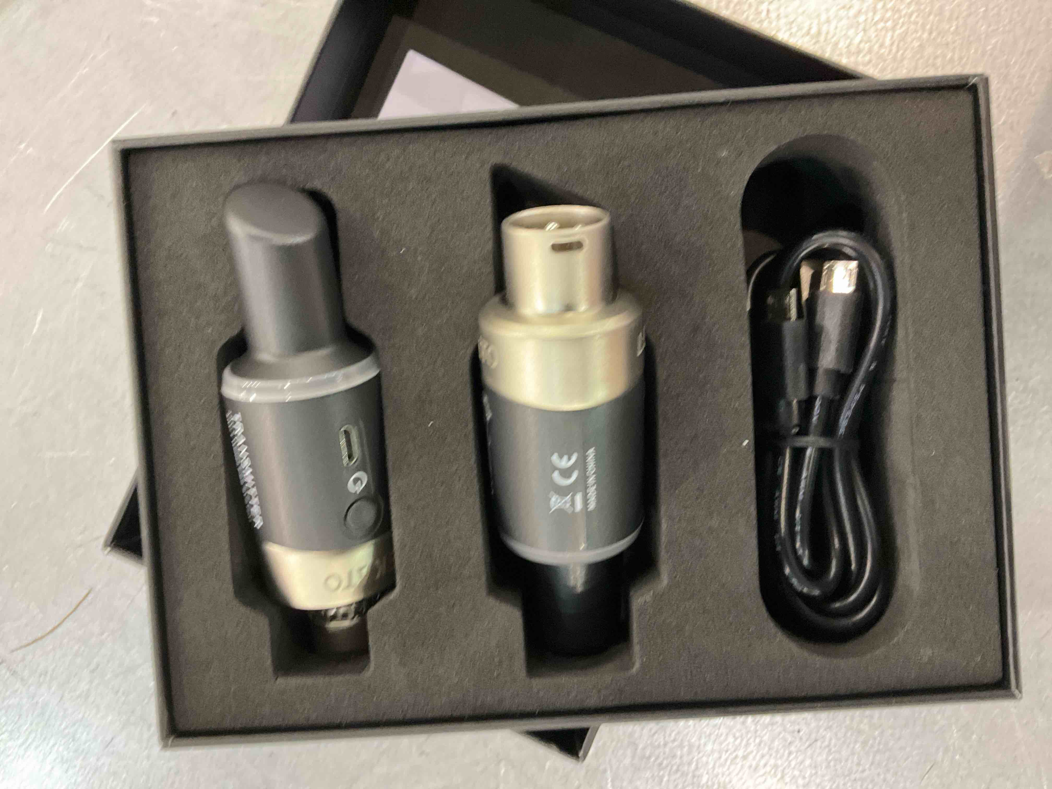 https://s3.amazonaws.com/lotting-images-prod/bidfta/EXS00632936_1697024565850.jpeg