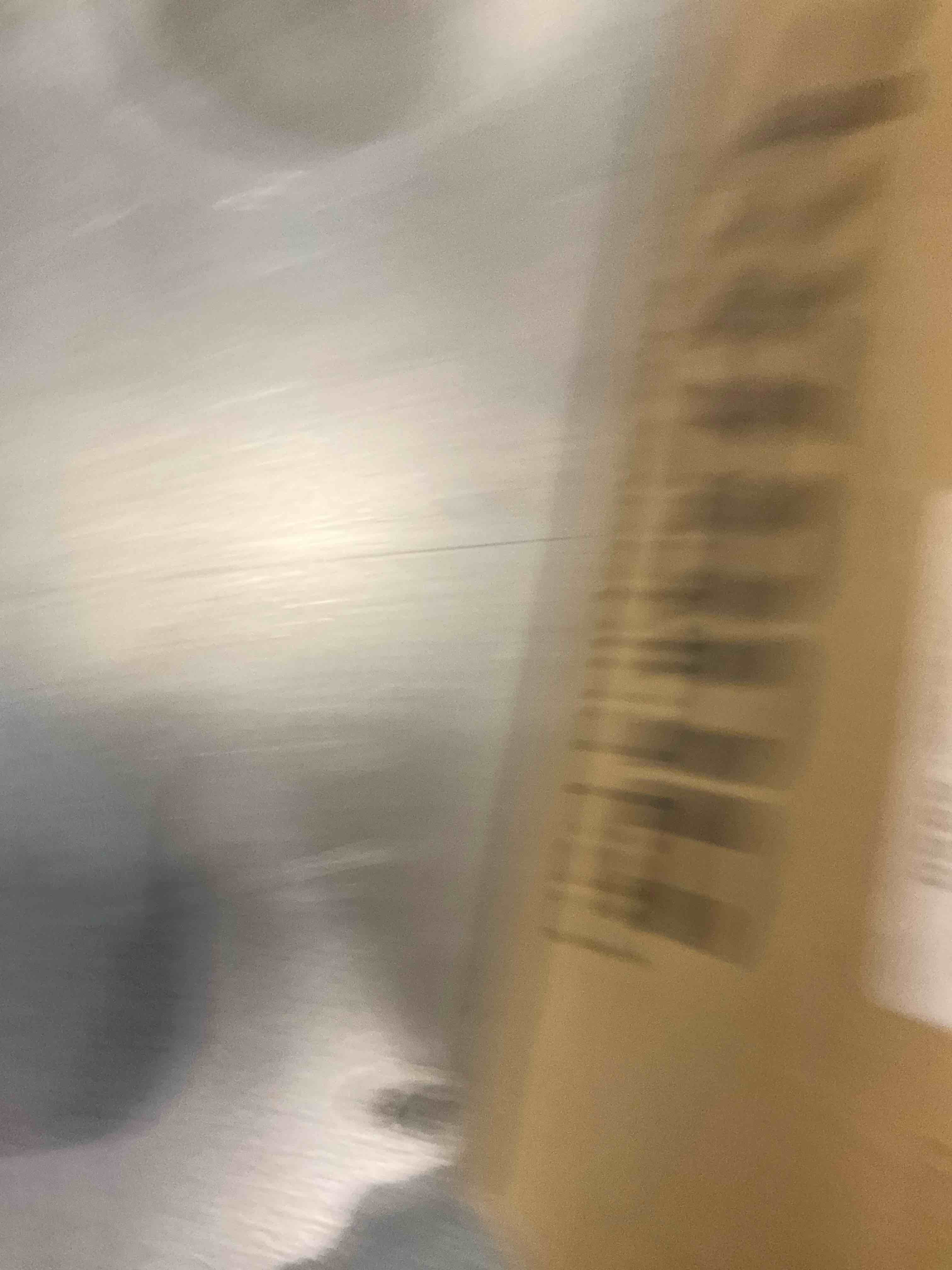 https://s3.amazonaws.com/lotting-images-prod/bidfta/EXS00632992_1697032362143.jpeg