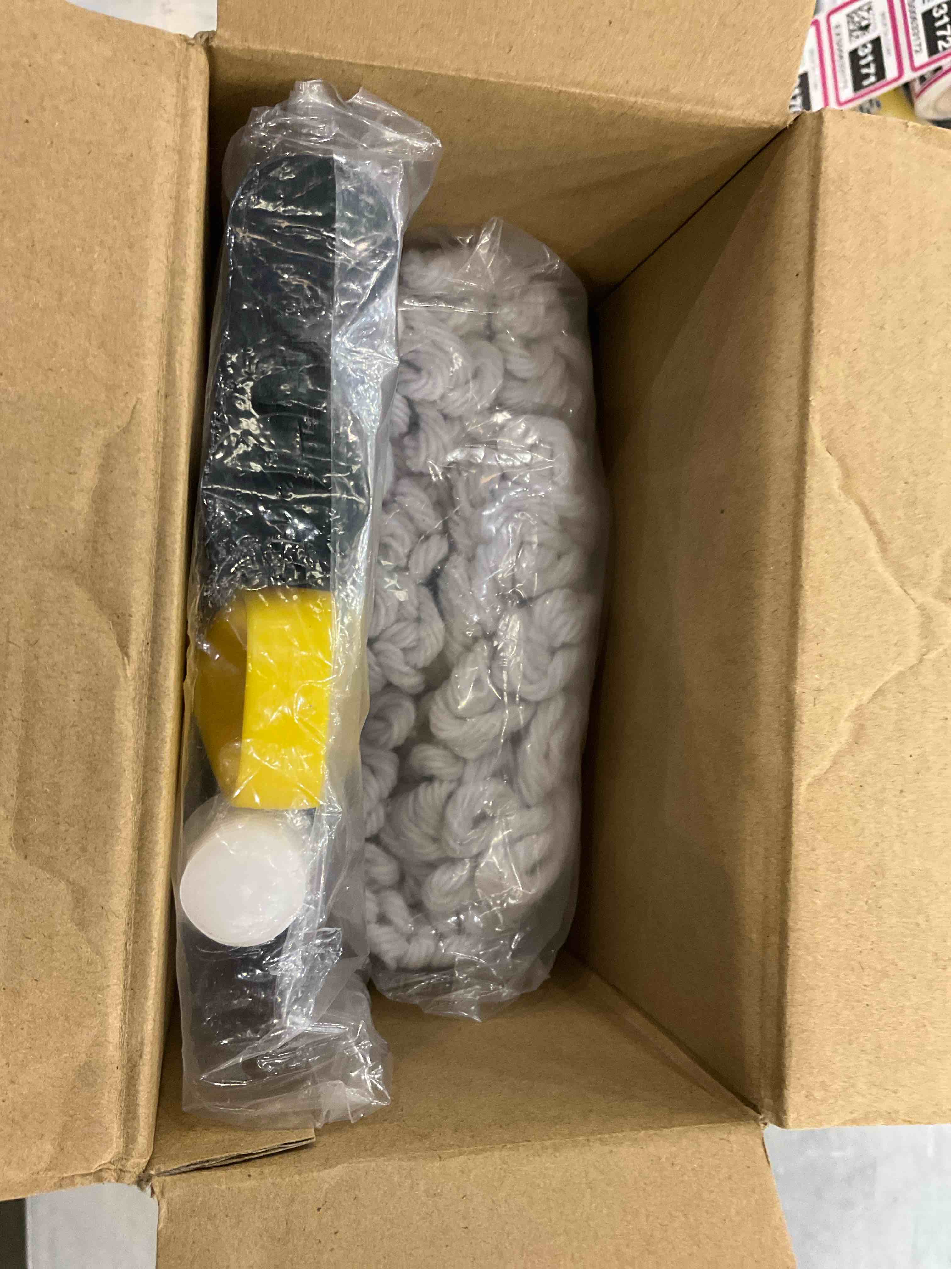 https://s3.amazonaws.com/lotting-images-prod/bidfta/EXS00633160_1695753973845.jpeg
