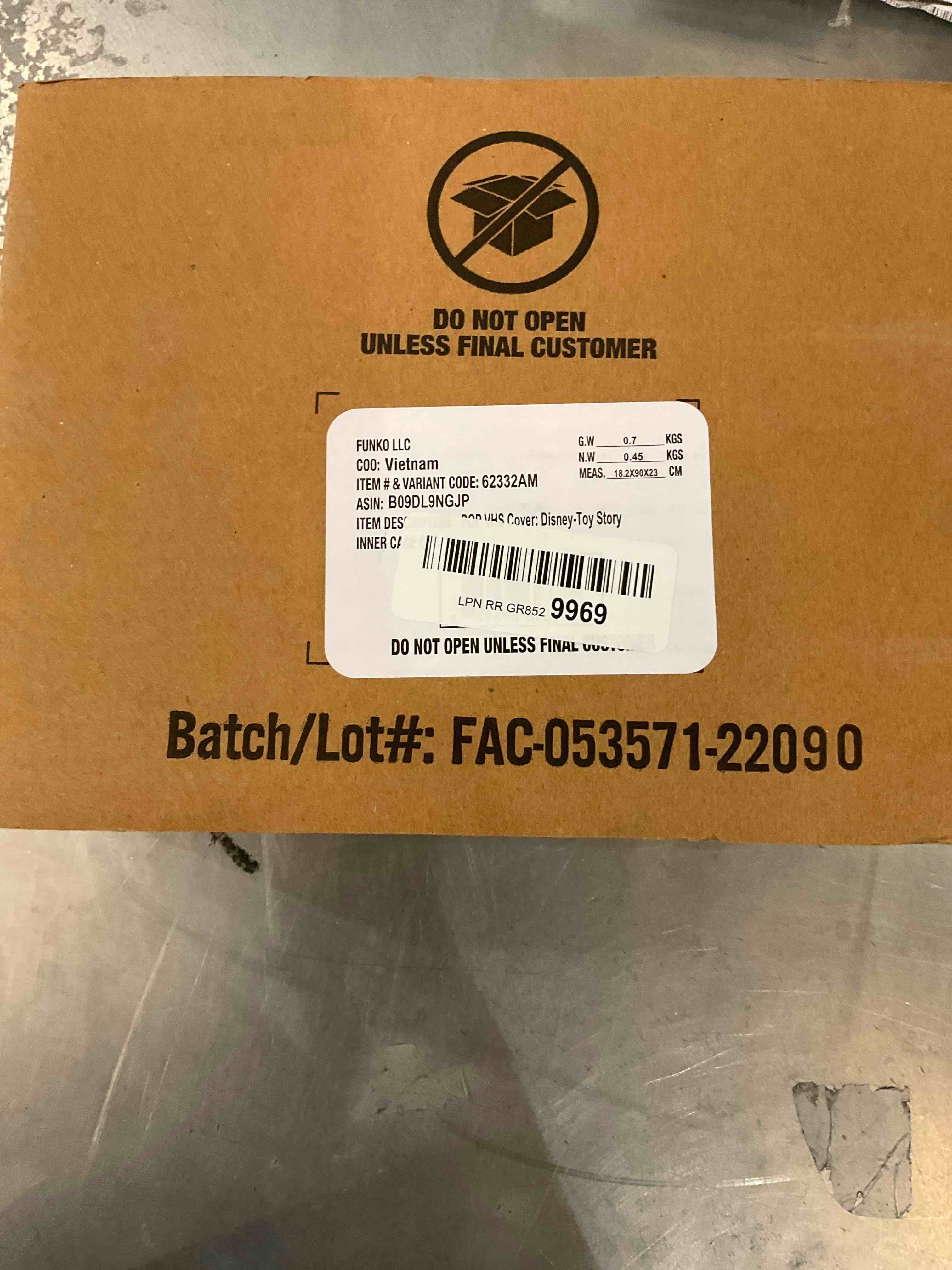 https://s3.amazonaws.com/lotting-images-prod/bidfta/EXS00633383_1696272889515.jpeg