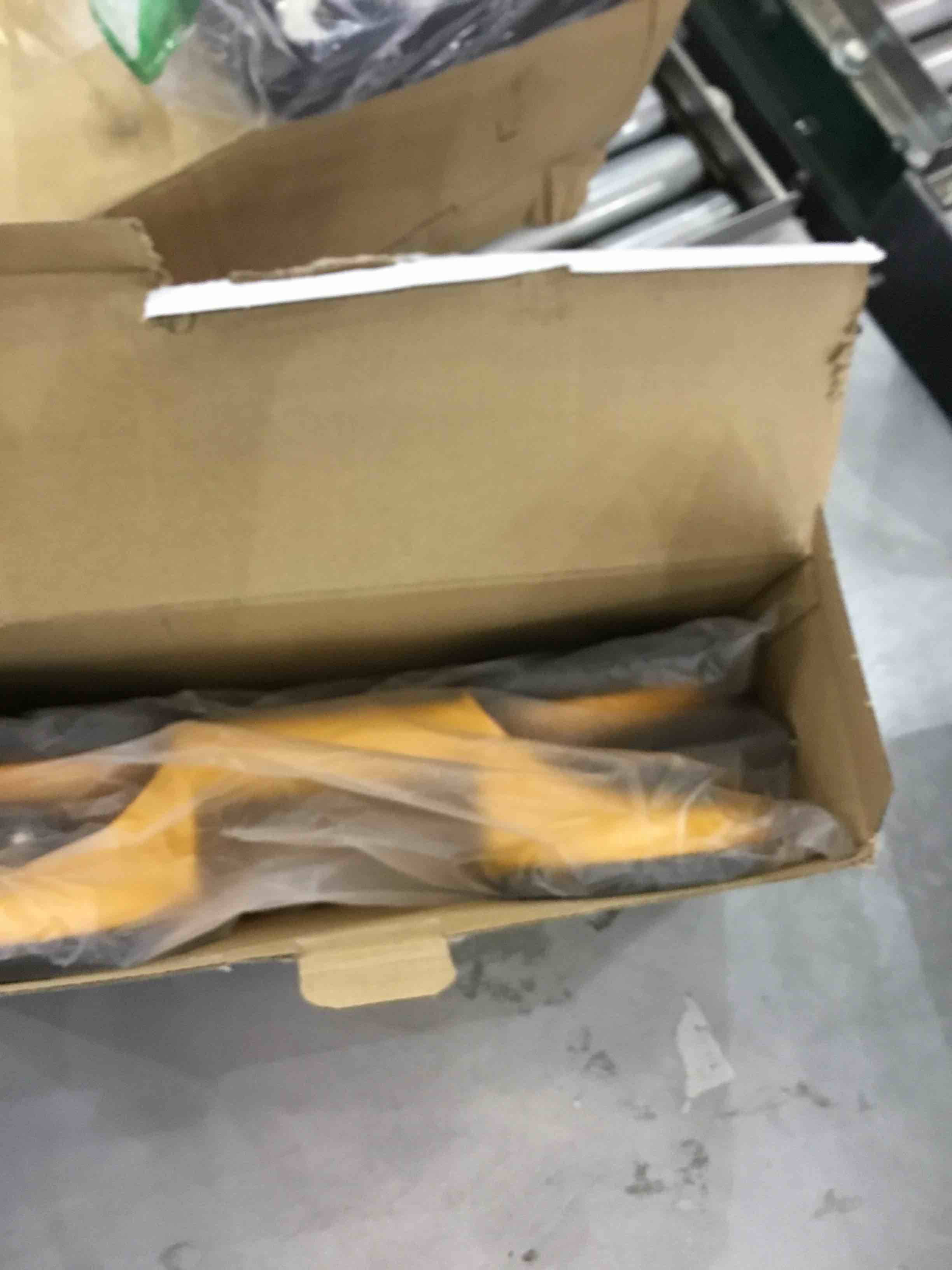 https://s3.amazonaws.com/lotting-images-prod/bidfta/EXS00633532_1694442594364.jpeg