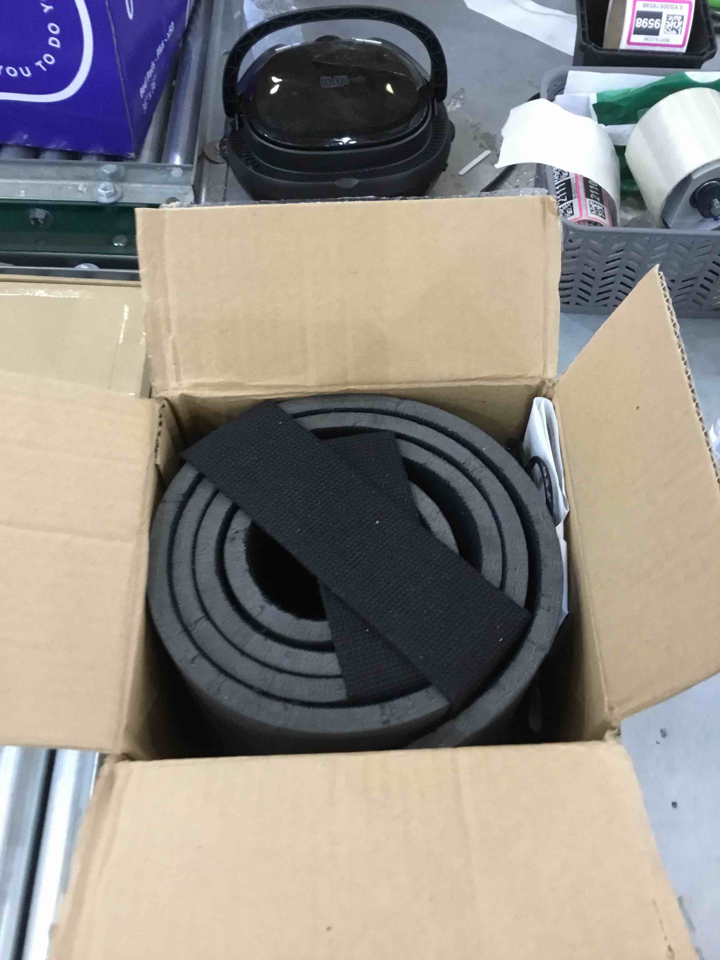 https://s3.amazonaws.com/lotting-images-prod/bidfta/EXS00633653_1694458026974.jpeg
