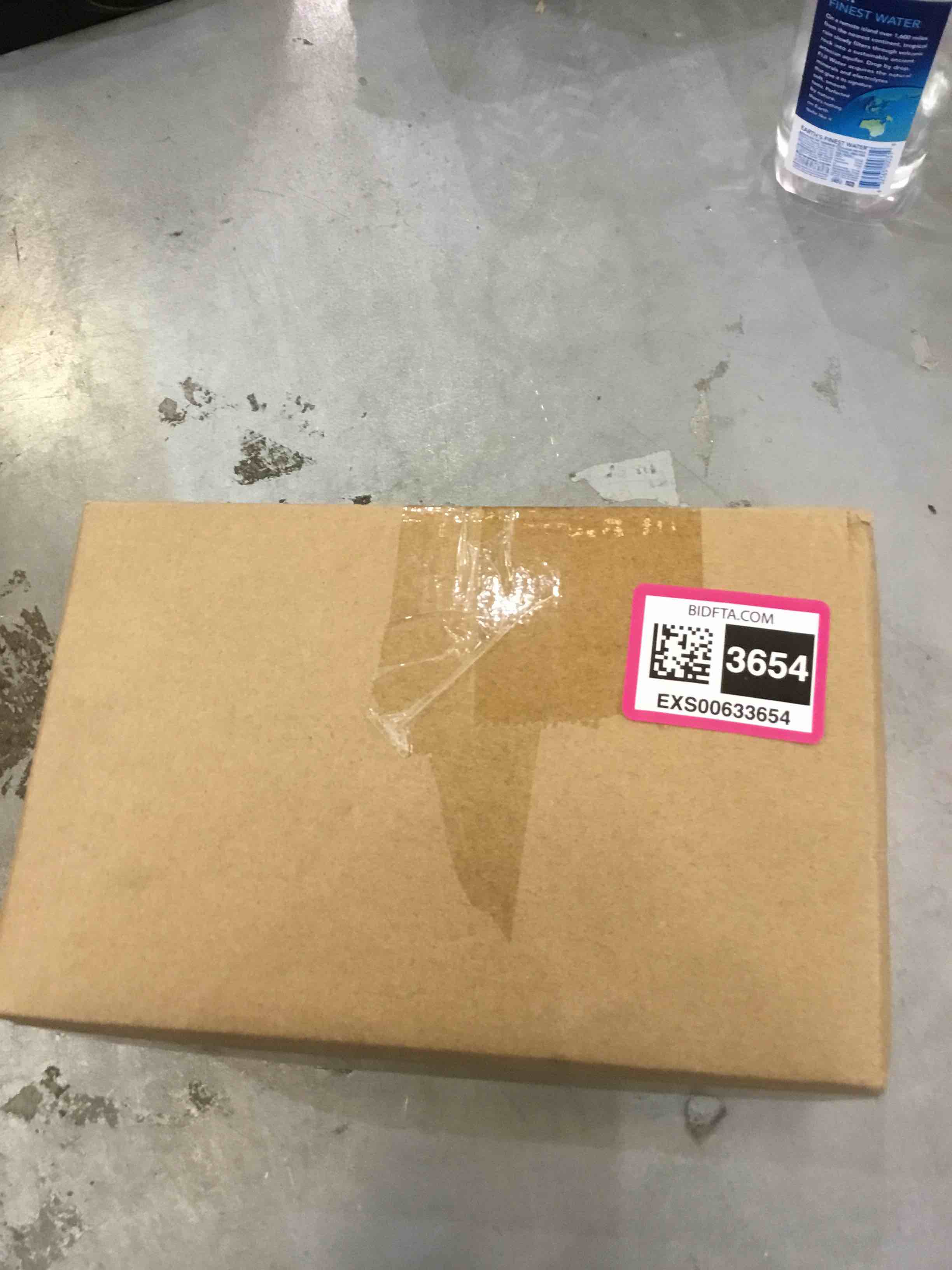 https://s3.amazonaws.com/lotting-images-prod/bidfta/EXS00633654_1694458096706.jpeg