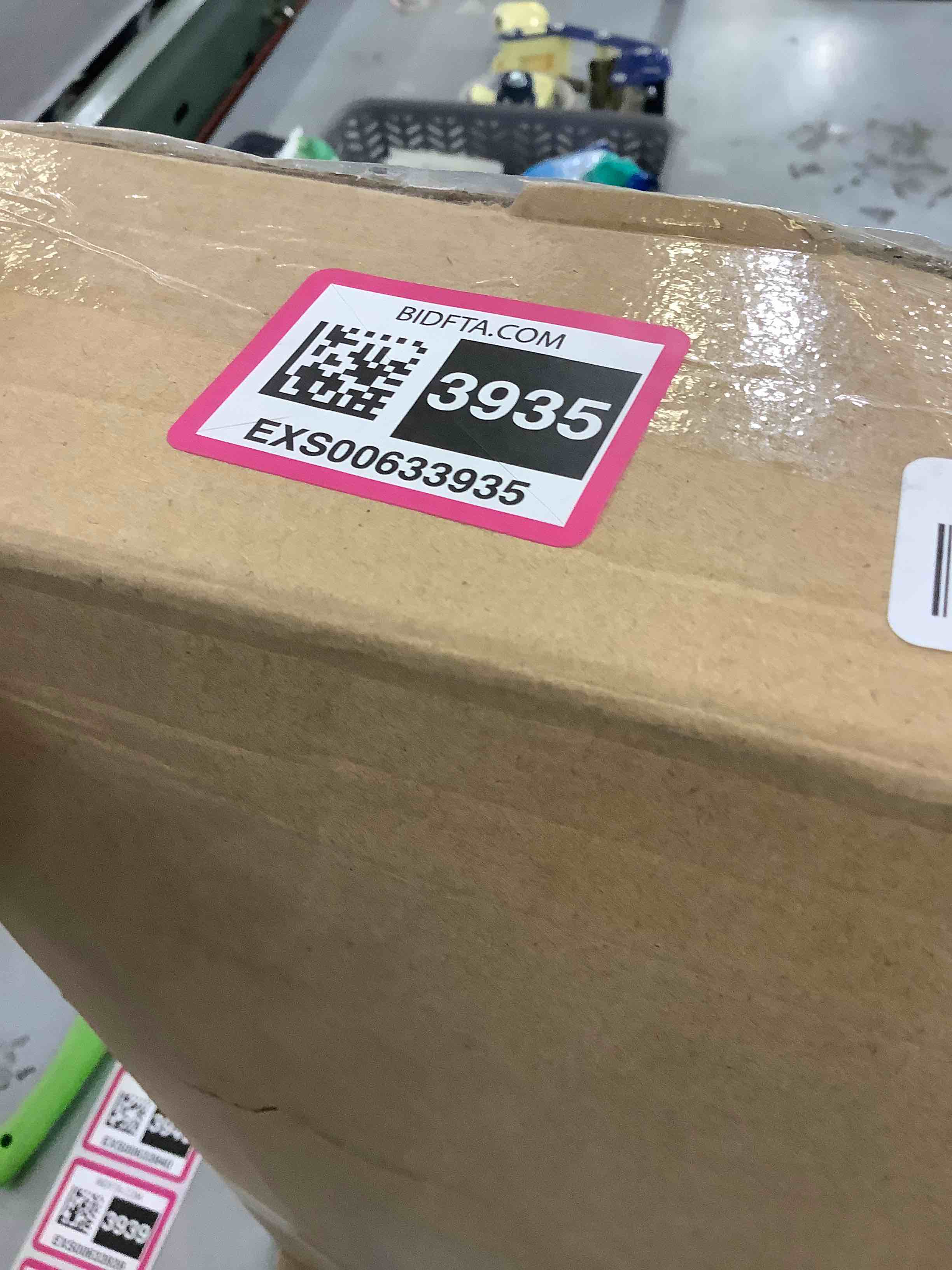 https://s3.amazonaws.com/lotting-images-prod/bidfta/EXS00633935_1695056089495.jpeg