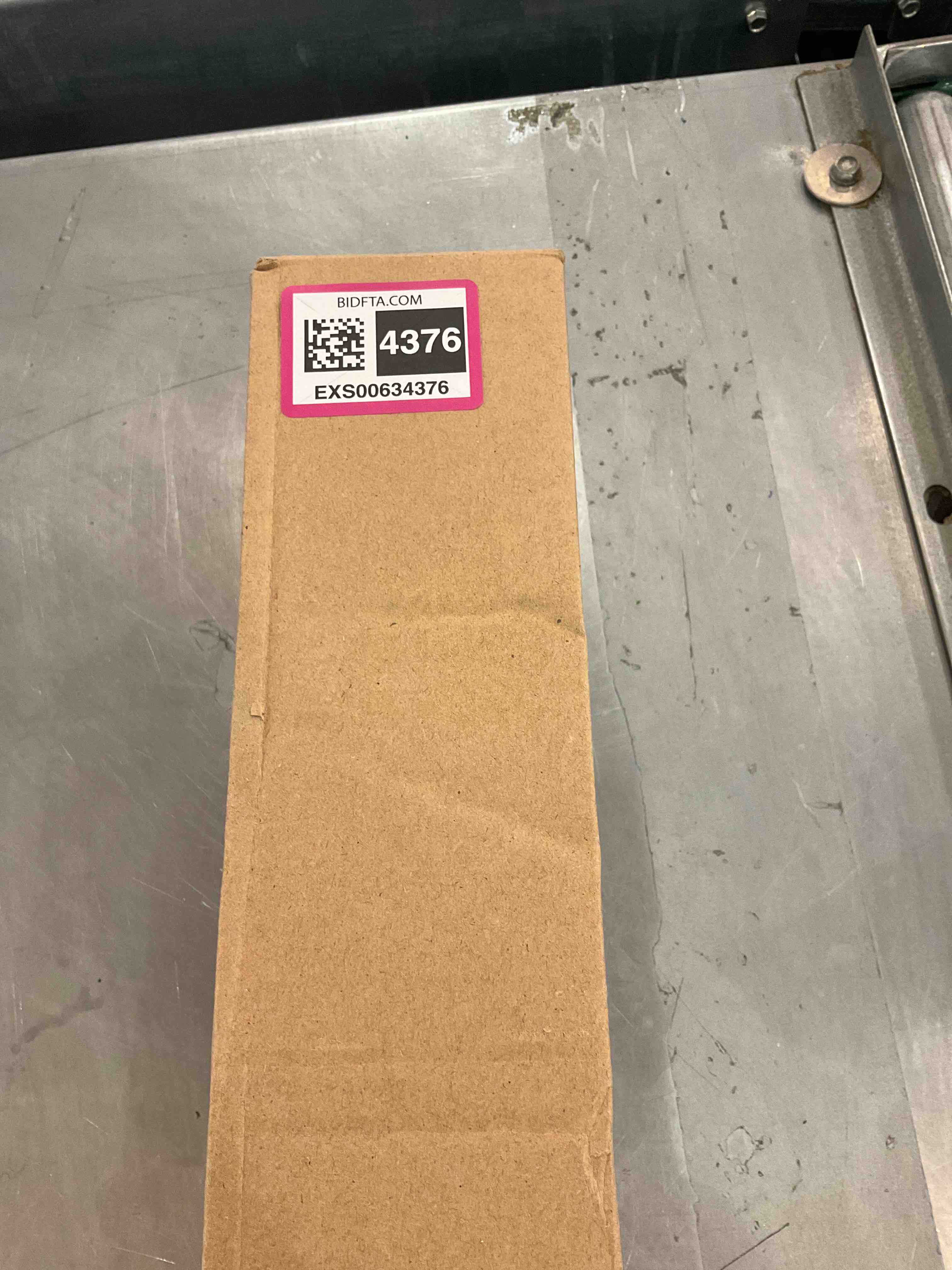 https://s3.amazonaws.com/lotting-images-prod/bidfta/EXS00634376_1694711137325.jpeg