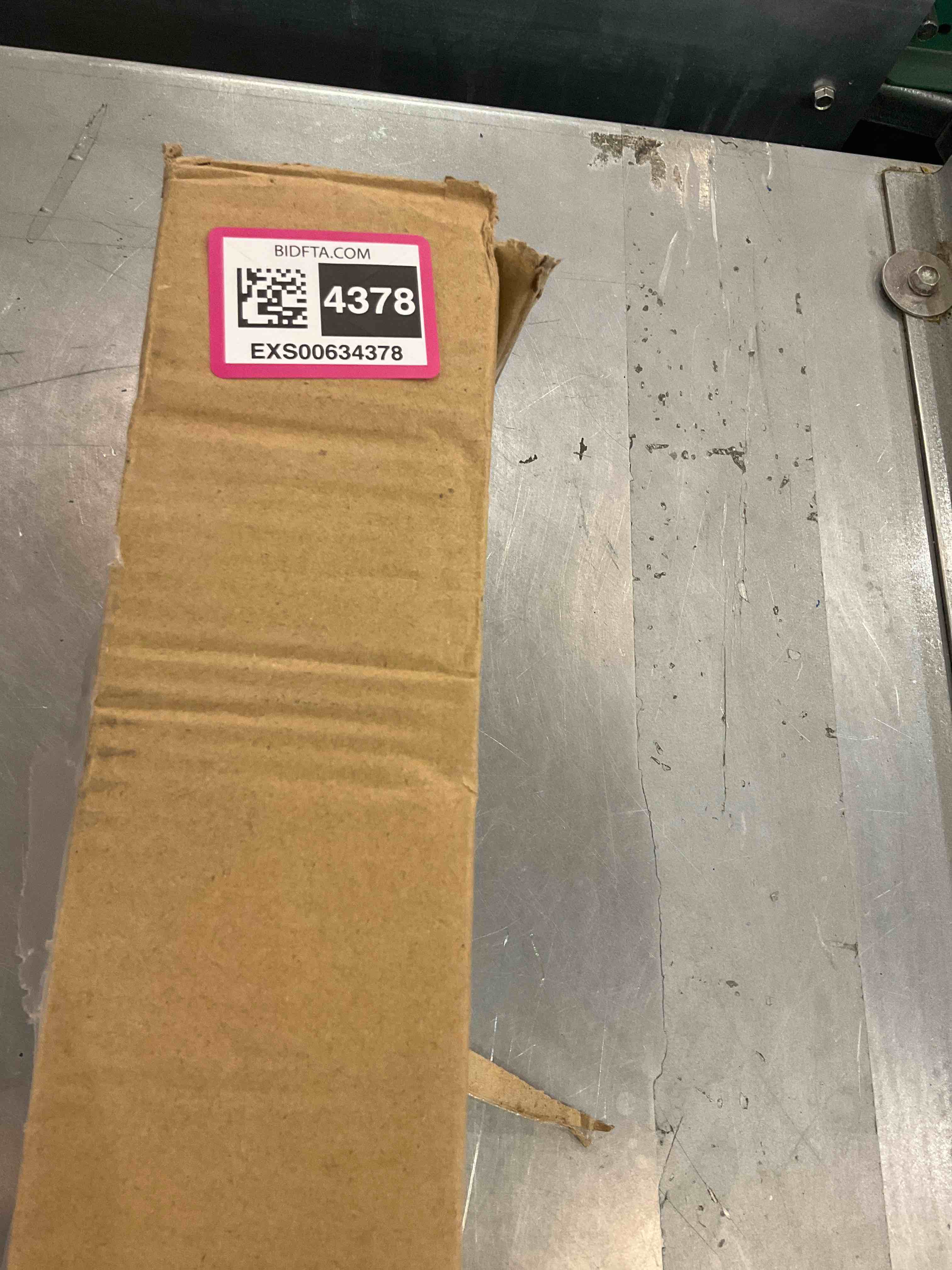 https://s3.amazonaws.com/lotting-images-prod/bidfta/EXS00634378_1694711311632.jpeg