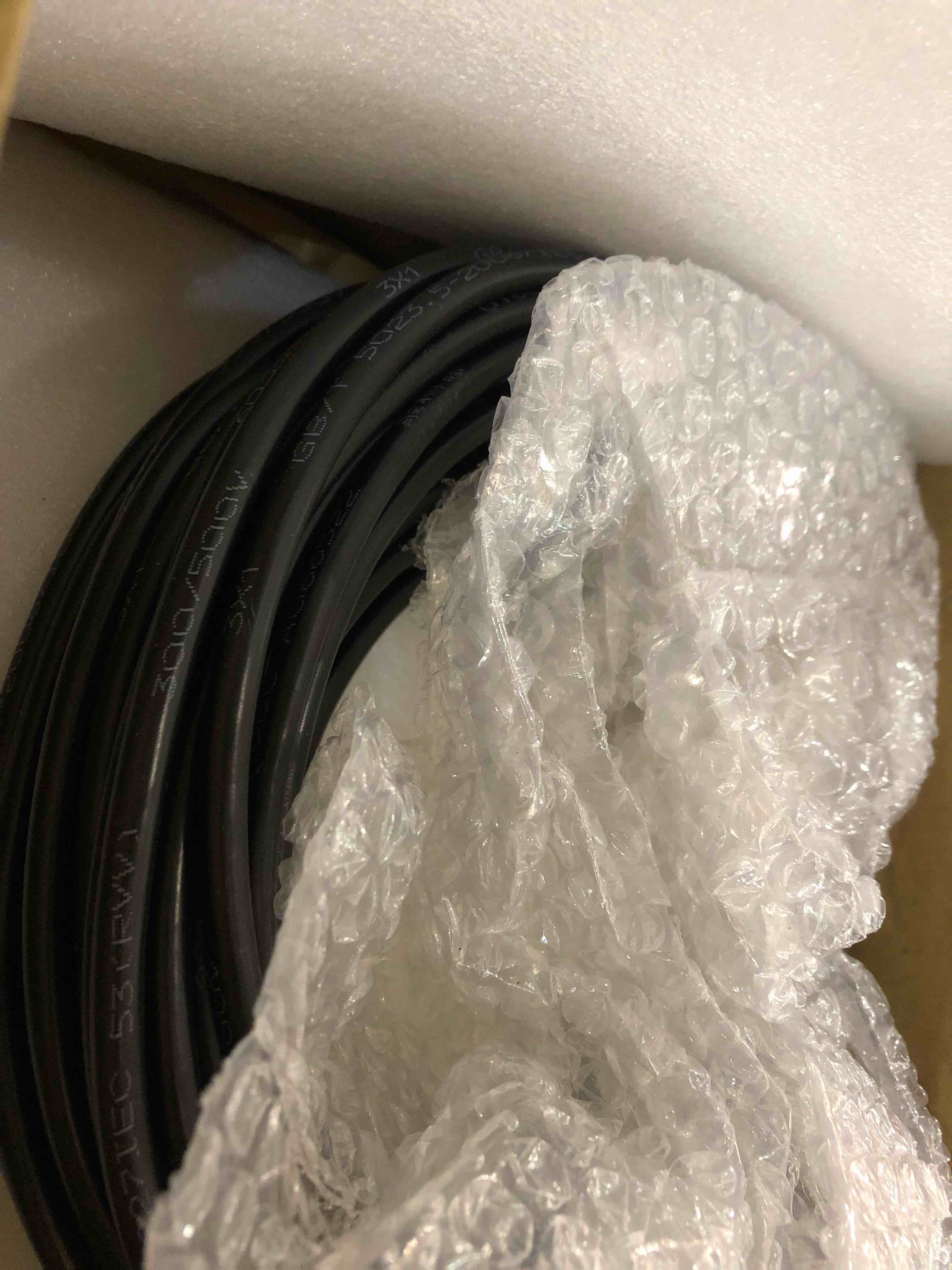 https://s3.amazonaws.com/lotting-images-prod/bidfta/EXS00634558_1694618453319.jpeg