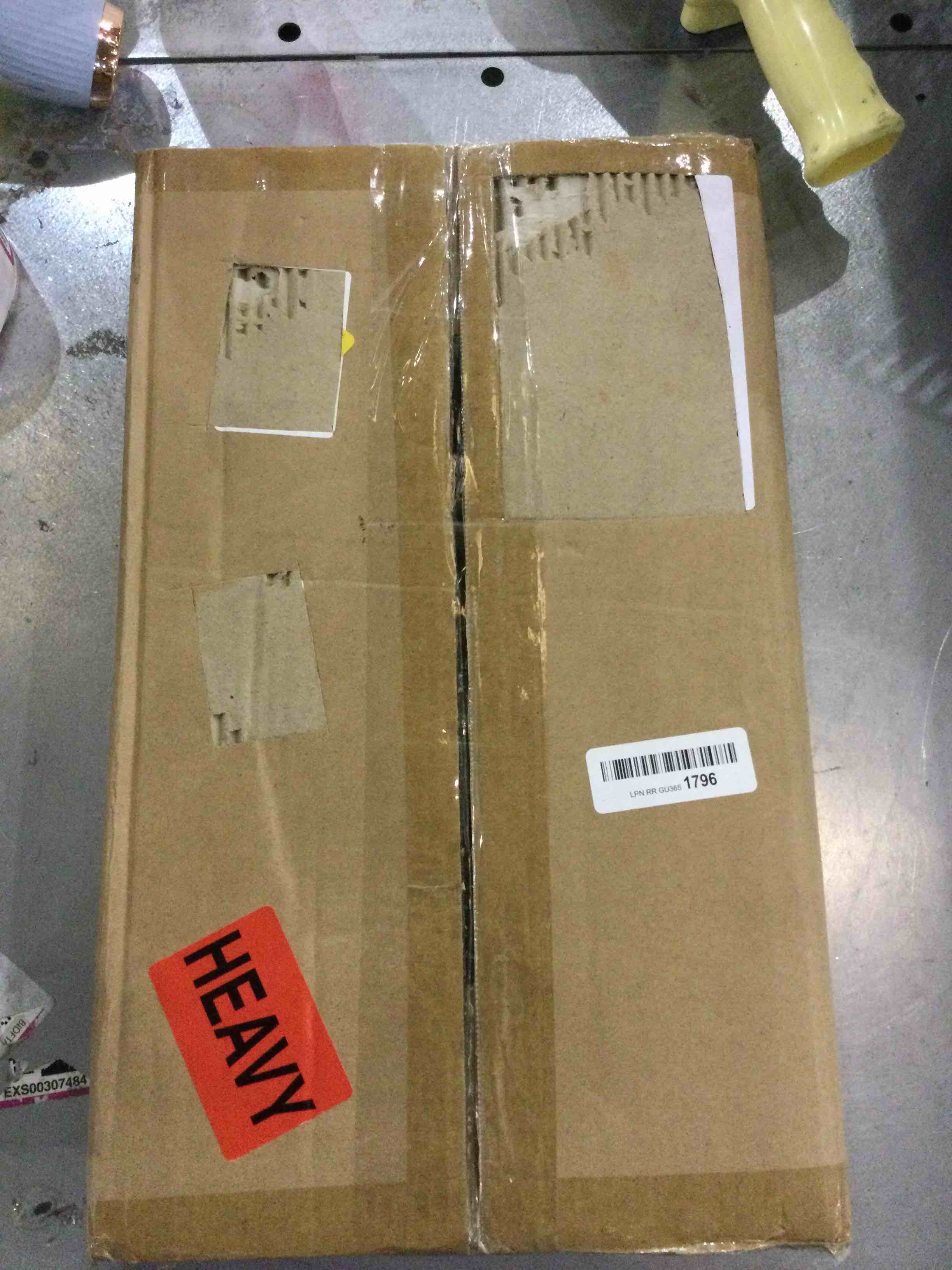 https://s3.amazonaws.com/lotting-images-prod/bidfta/EXS00634865_1695213845284.jpeg