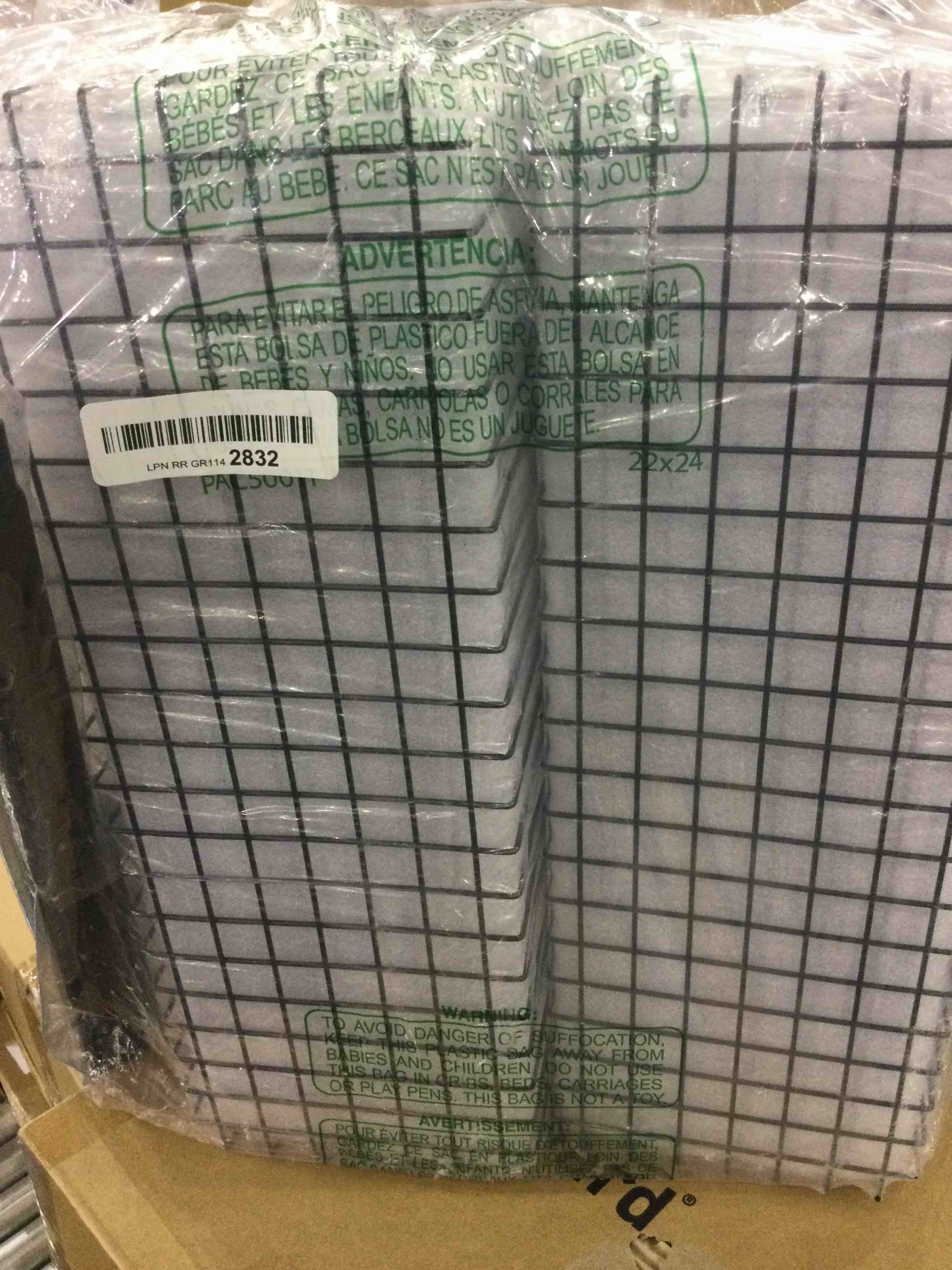 https://s3.amazonaws.com/lotting-images-prod/bidfta/EXS00635192_1694603581789.jpeg