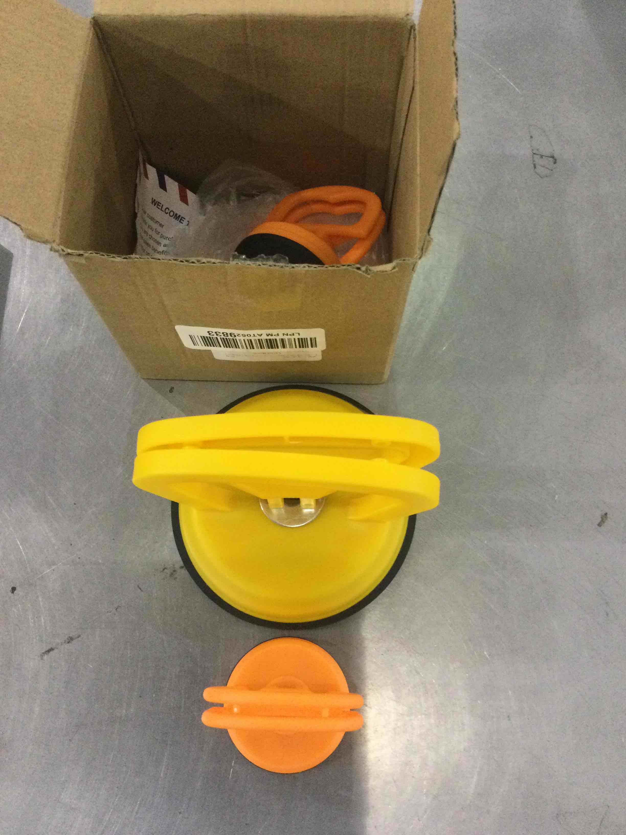 https://s3.amazonaws.com/lotting-images-prod/bidfta/EXS00635496_1695039080996.jpeg