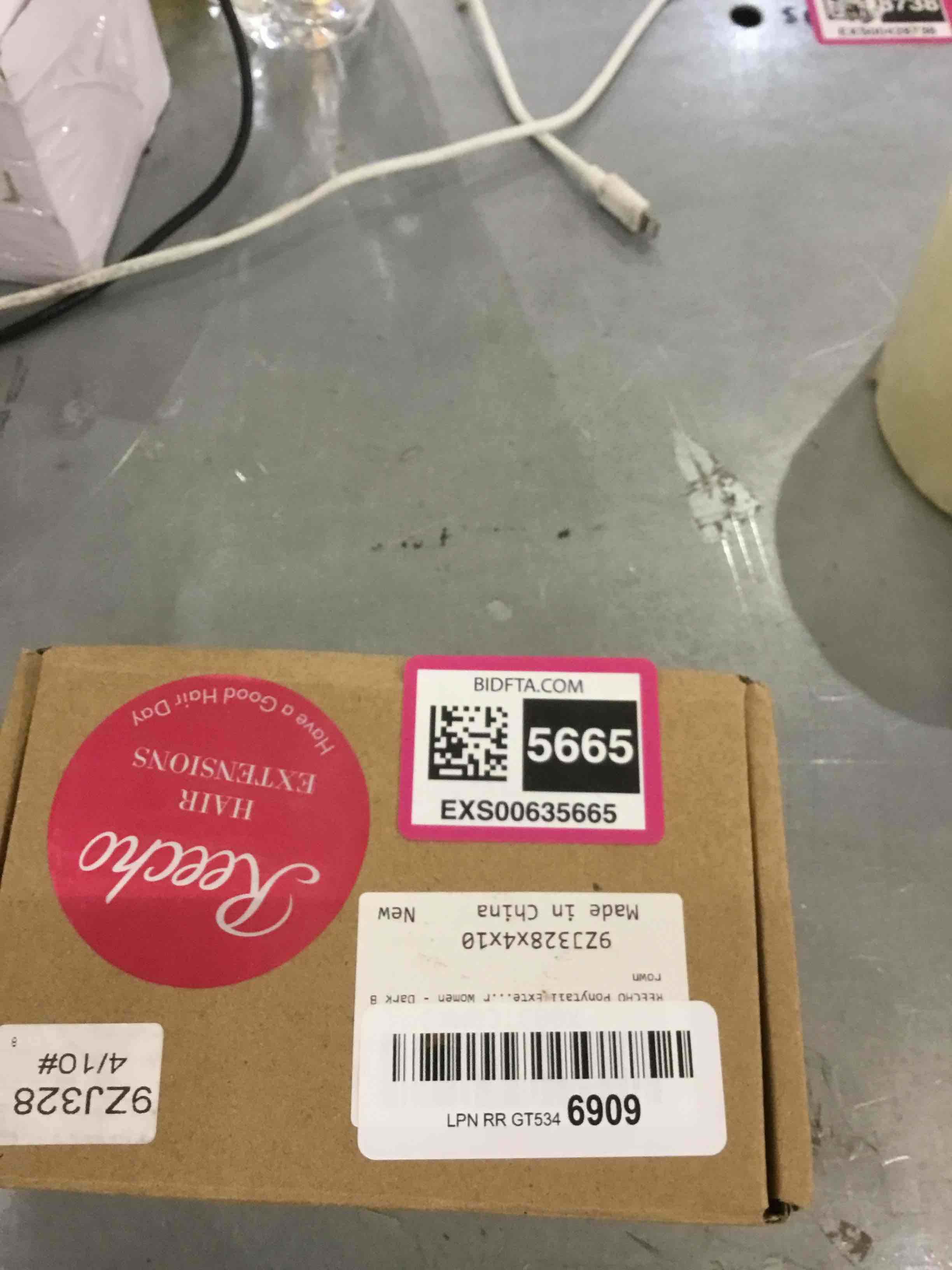 https://s3.amazonaws.com/lotting-images-prod/bidfta/EXS00635665_1694526329418.jpeg