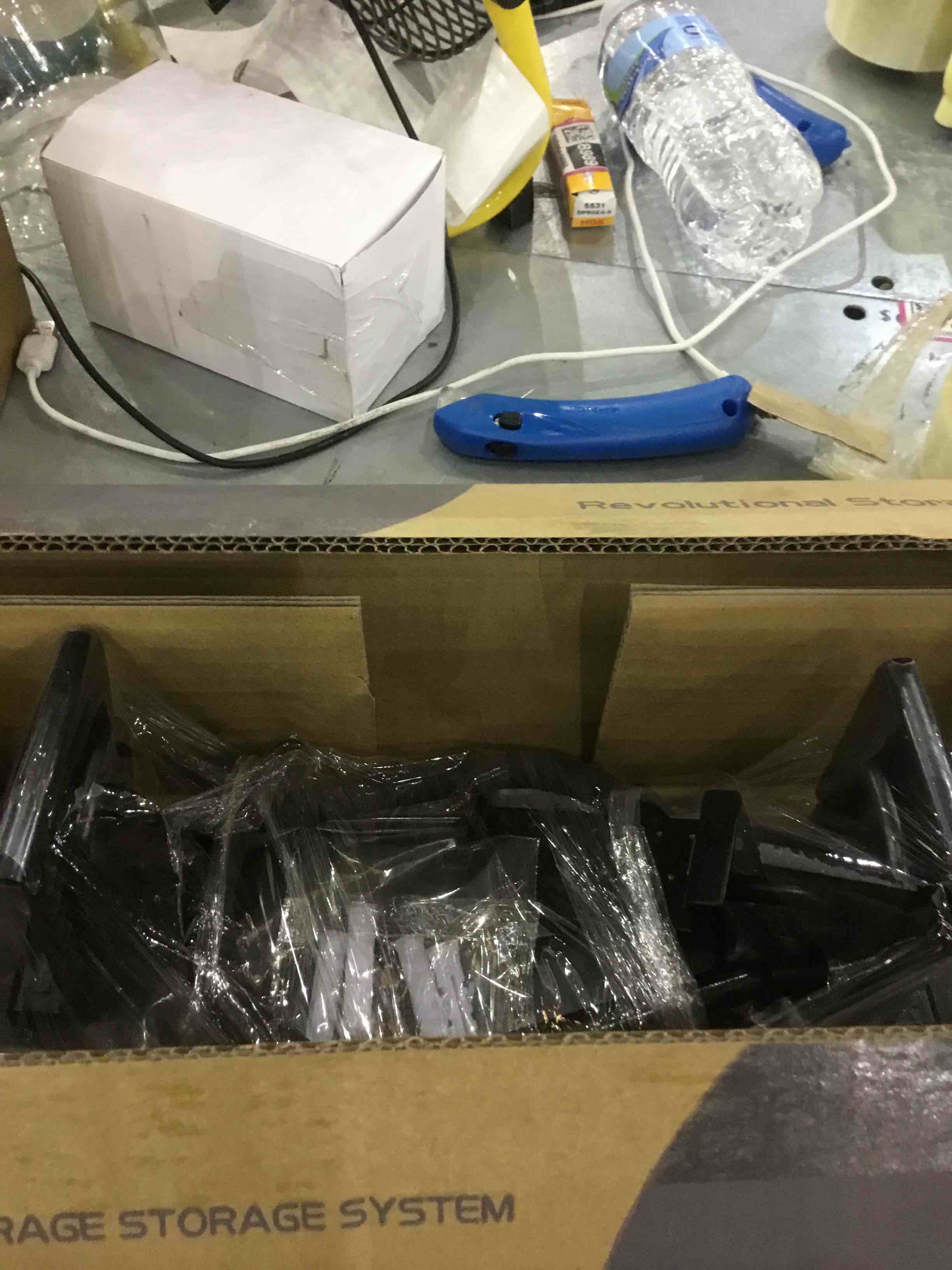 https://s3.amazonaws.com/lotting-images-prod/bidfta/EXS00635679_1694527898308.jpeg