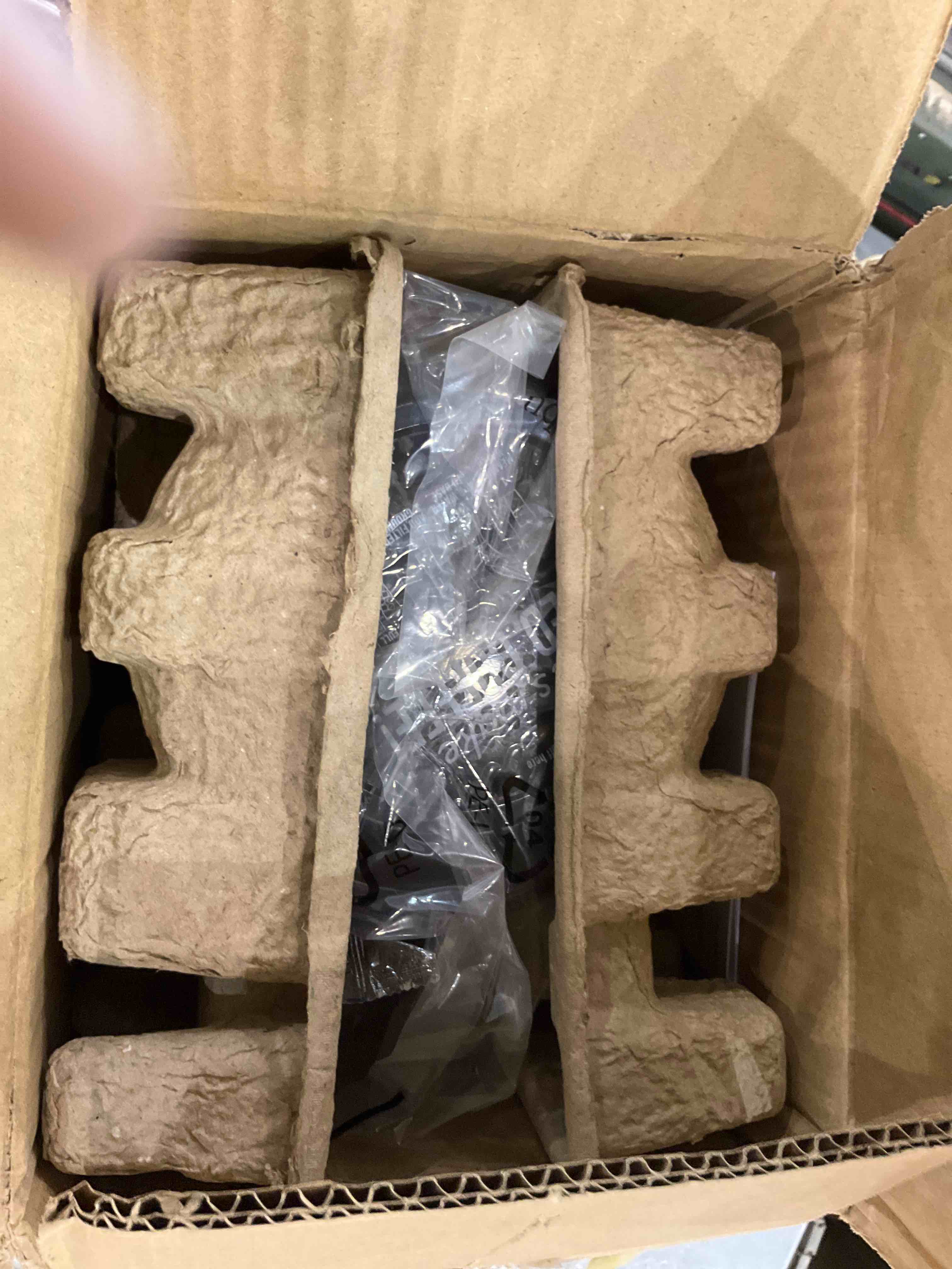 https://s3.amazonaws.com/lotting-images-prod/bidfta/EXS00636125_1694521343270.jpeg