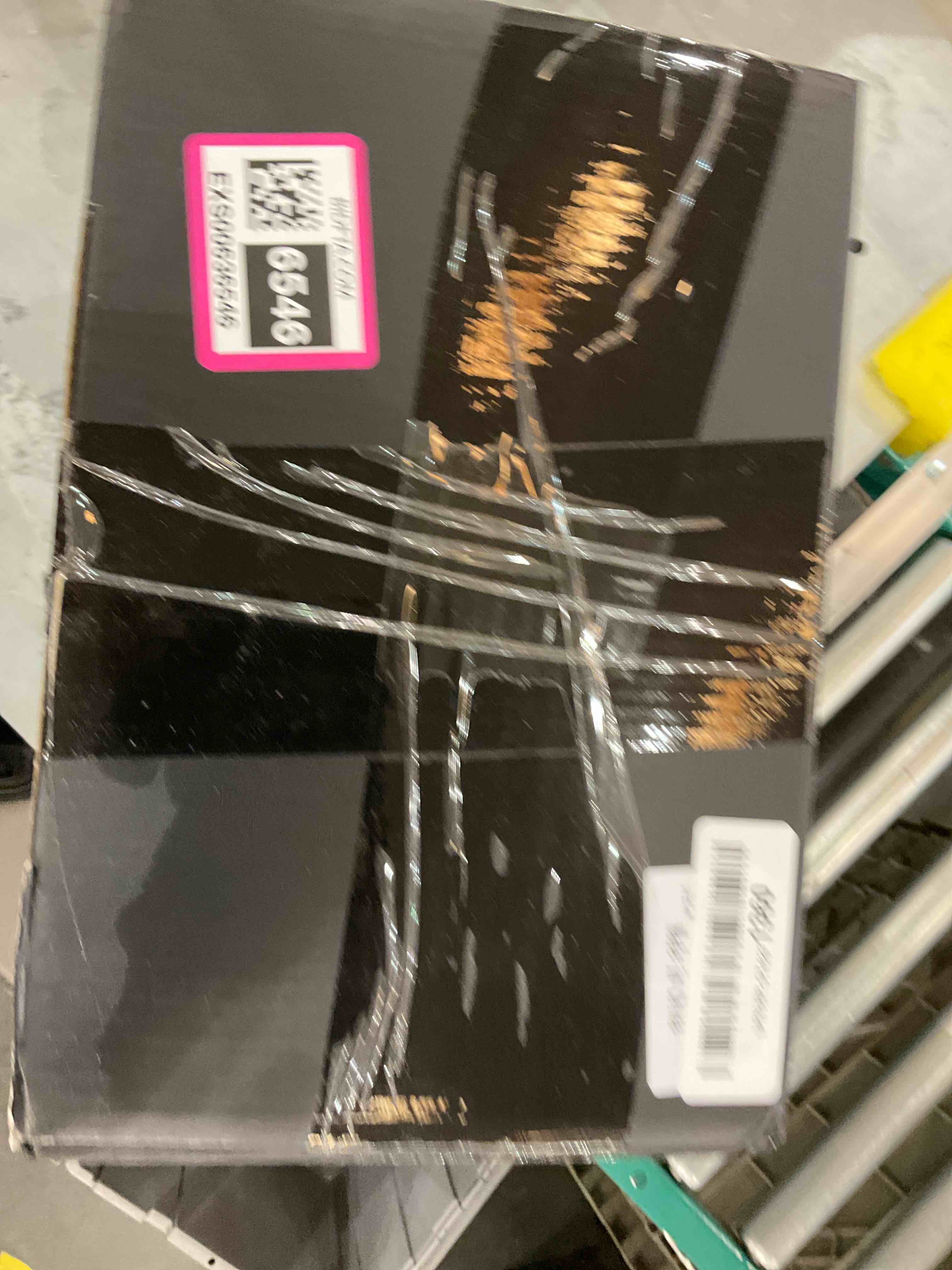 https://s3.amazonaws.com/lotting-images-prod/bidfta/EXS00636546_1694526410901.jpeg