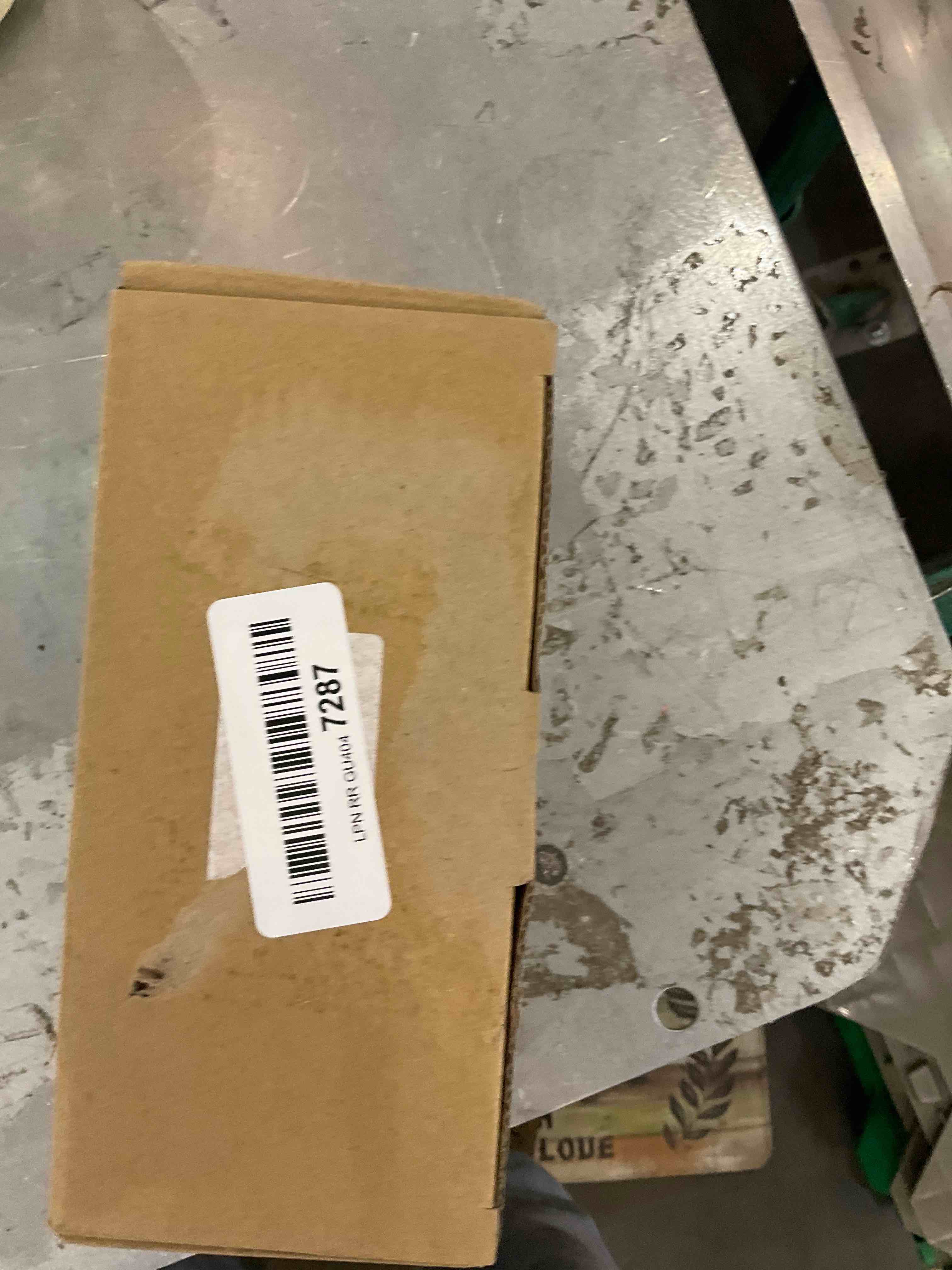 https://s3.amazonaws.com/lotting-images-prod/bidfta/EXS00636810_1694804957055.jpeg